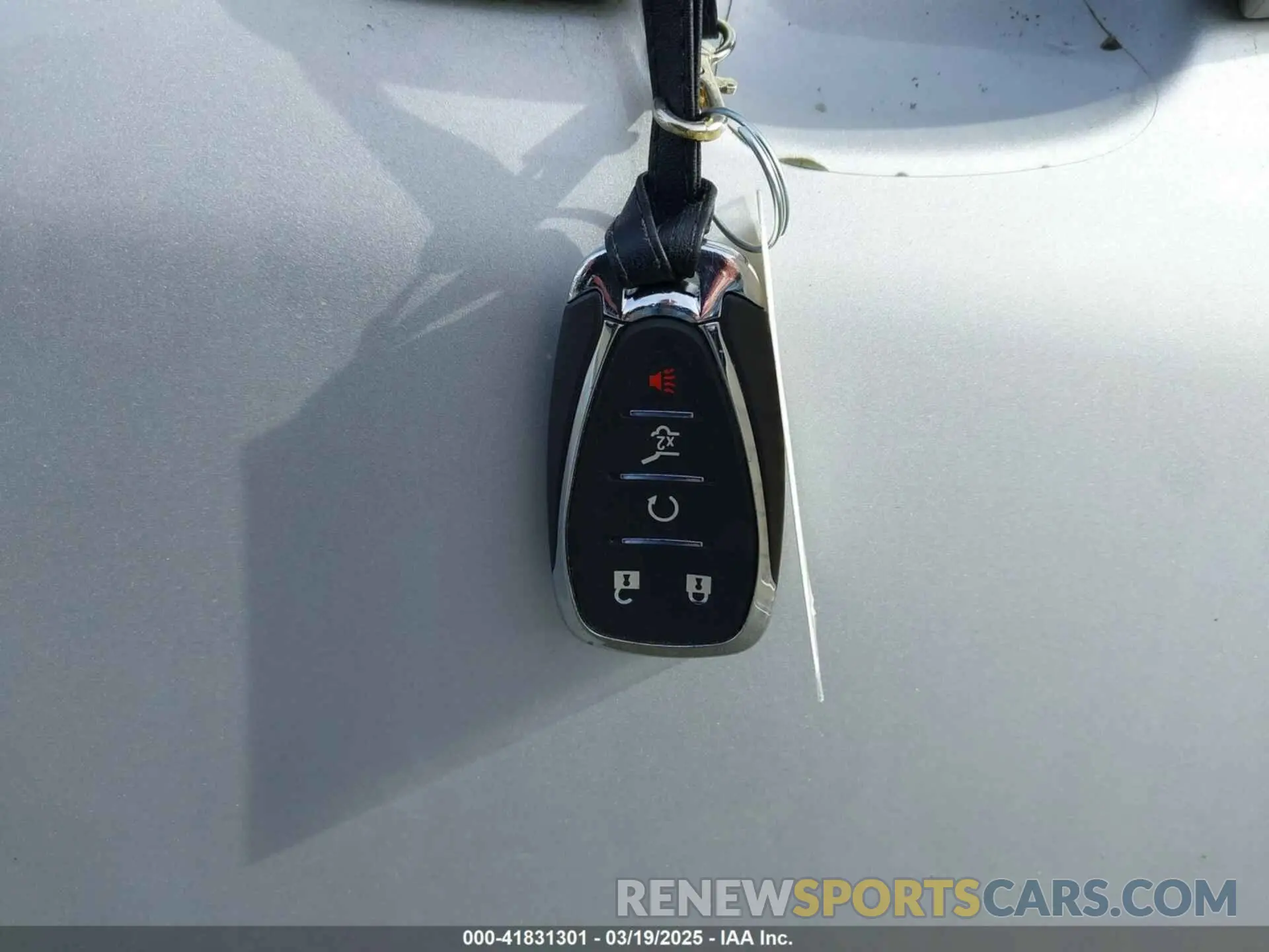 11 Photograph of a damaged car 3GNAXVEX6LS590812 CHEVROLET EQUINOX 2020