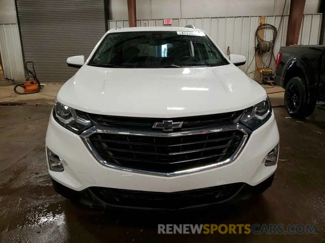 5 Photograph of a damaged car 3GNAXVEX8LS738765 CHEVROLET EQUINOX 2020