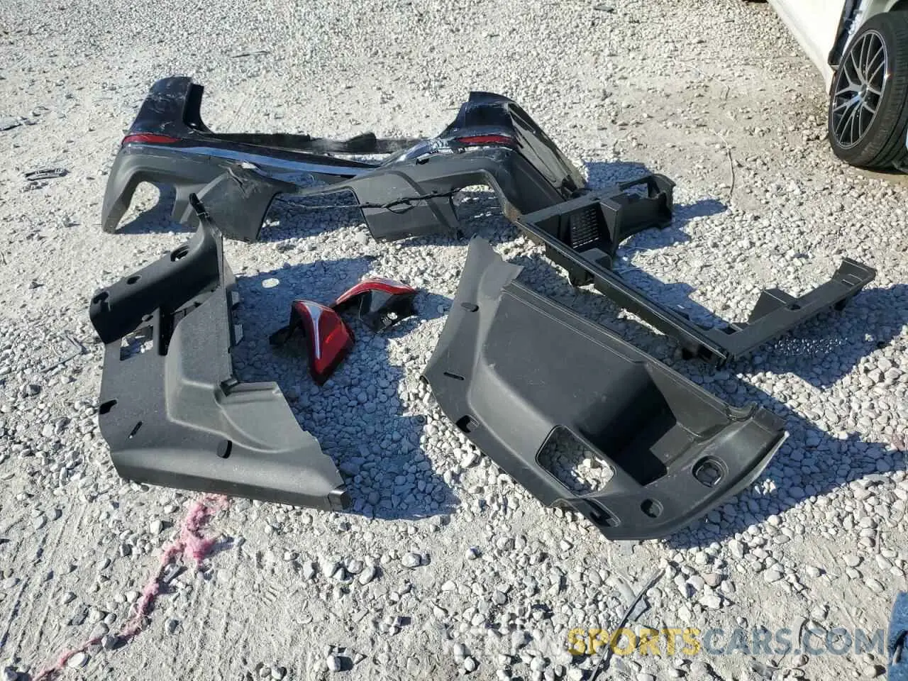 13 Photograph of a damaged car 3GNAXVEXXLS567047 CHEVROLET EQUINOX 2020