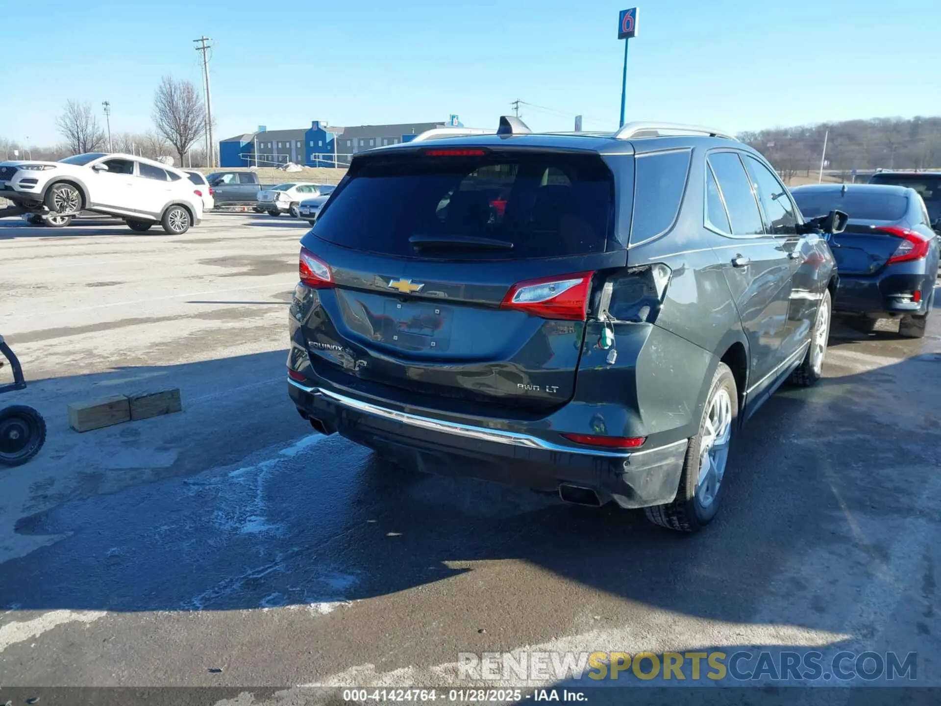 6 Photograph of a damaged car 3GNAXVEXXLS636108 CHEVROLET EQUINOX 2020