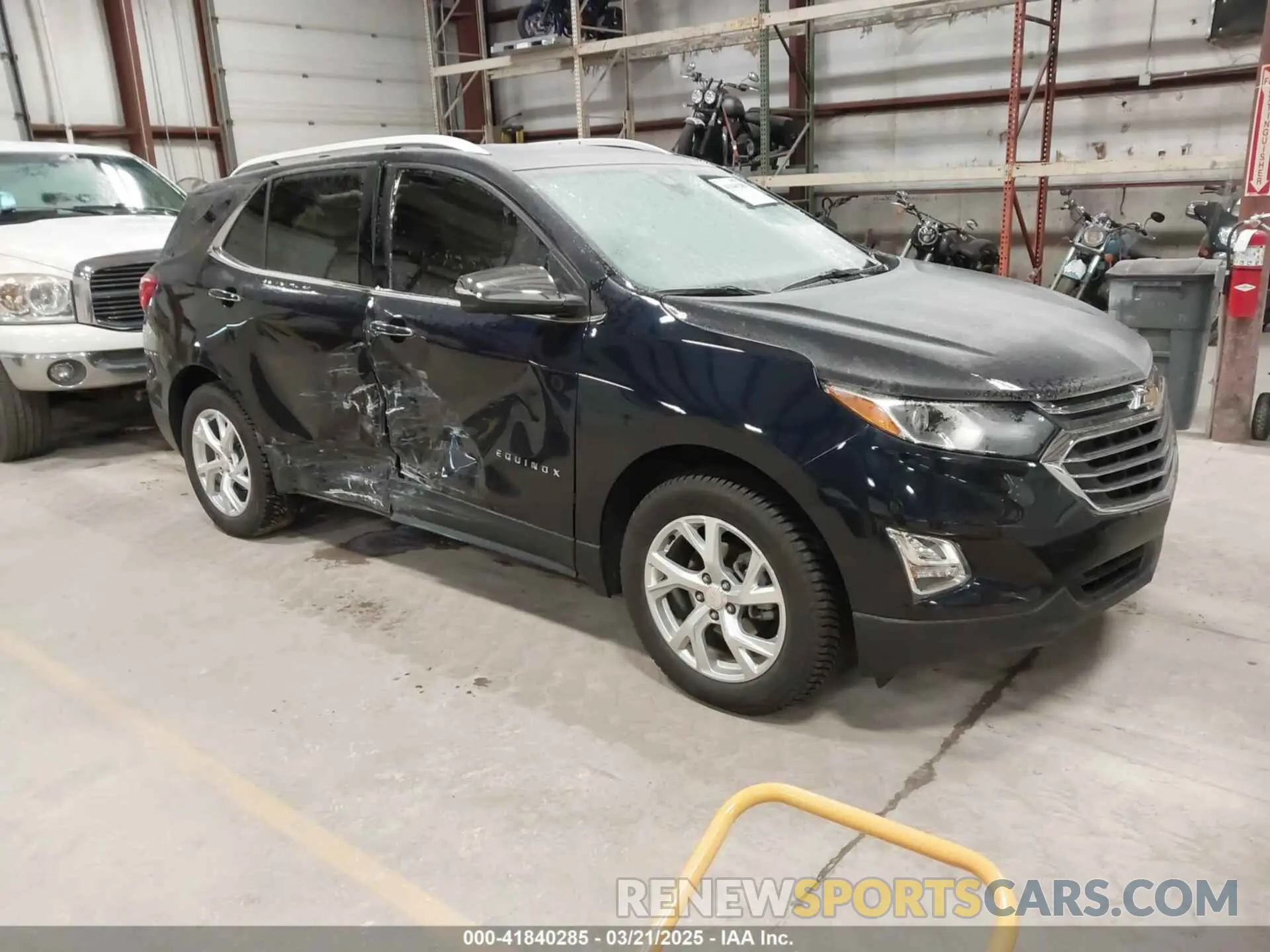 1 Фотография поврежденного автомобиля 3GNAXXEV2LS532402 CHEVROLET EQUINOX 2020