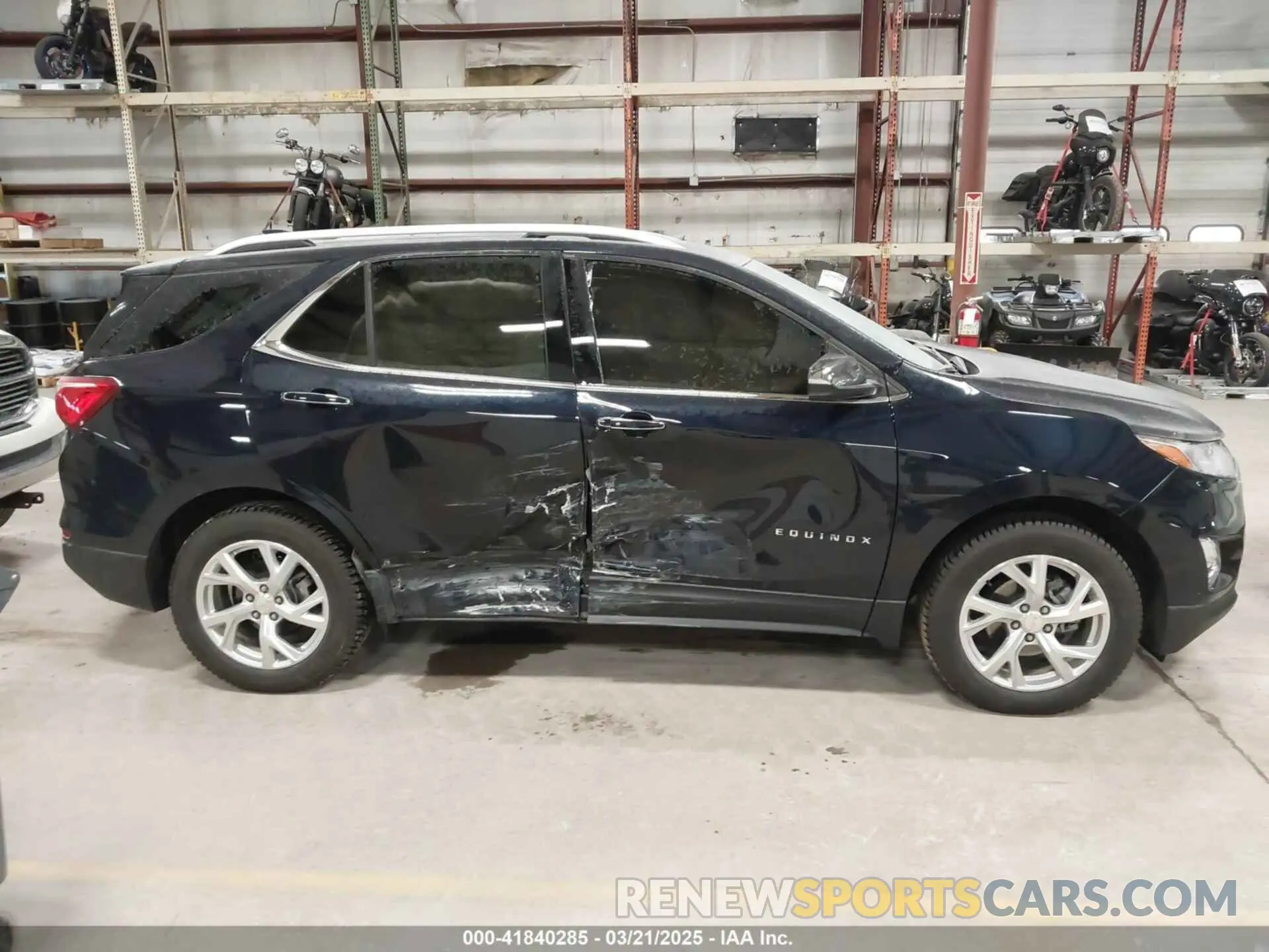 13 Фотография поврежденного автомобиля 3GNAXXEV2LS532402 CHEVROLET EQUINOX 2020