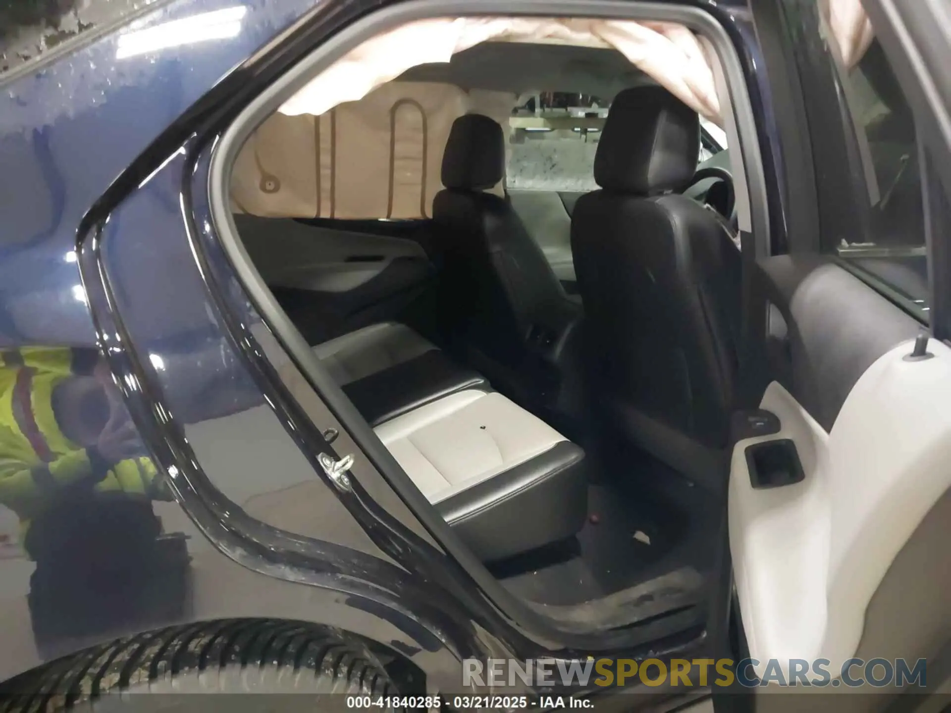 8 Фотография поврежденного автомобиля 3GNAXXEV2LS532402 CHEVROLET EQUINOX 2020