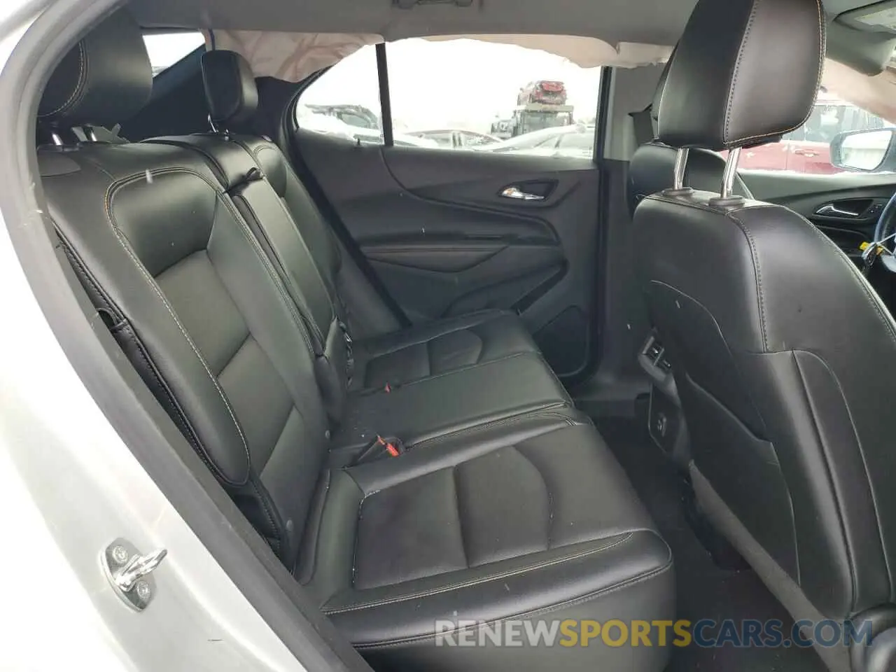 11 Photograph of a damaged car 3GNAXXEV2LS537826 CHEVROLET EQUINOX 2020