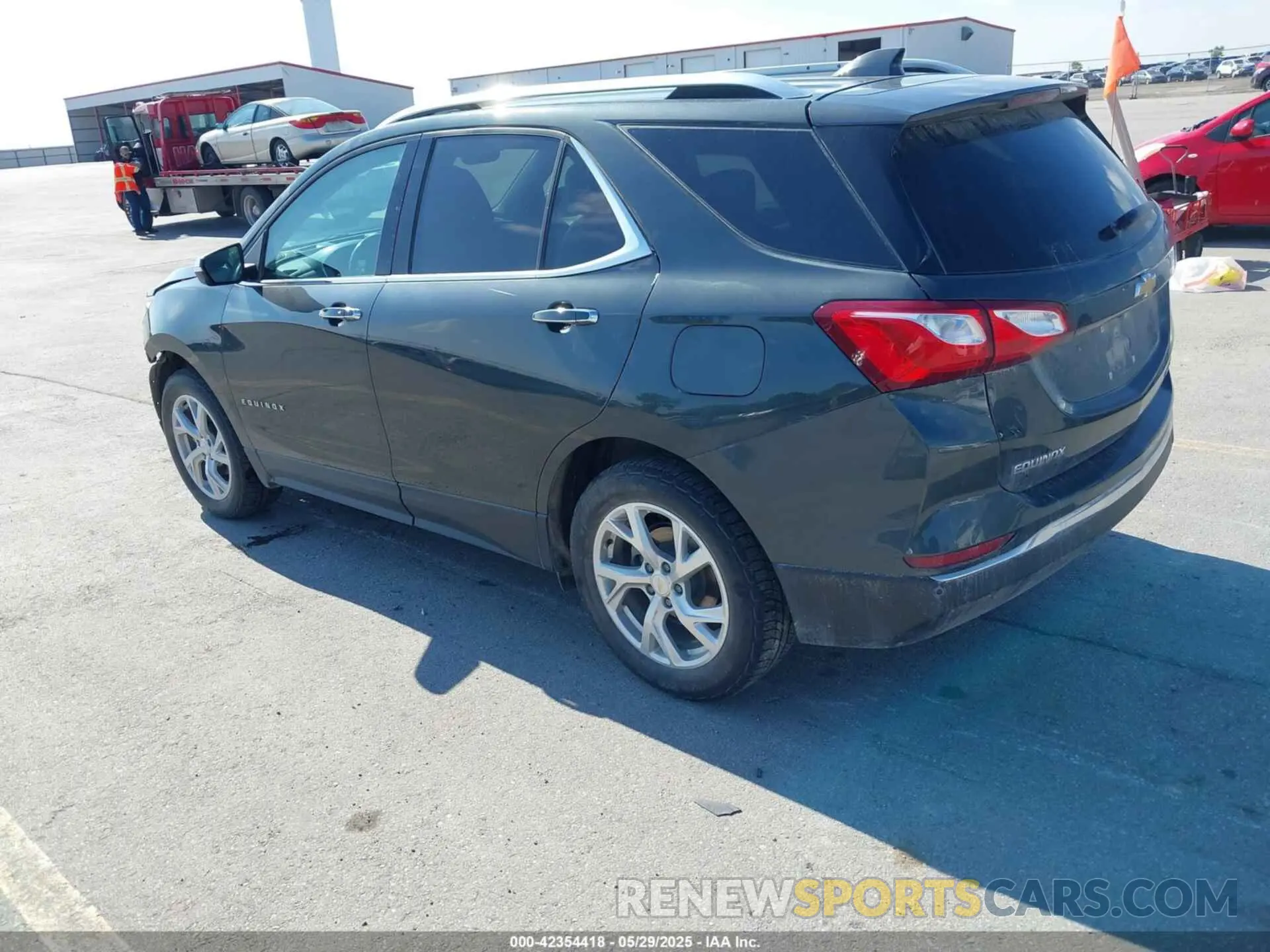 3 Фотография поврежденного автомобиля 3GNAXXEV4LS554546 CHEVROLET EQUINOX 2020
