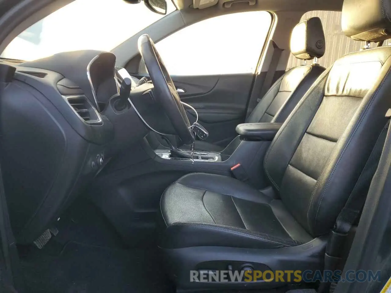 7 Photograph of a damaged car 3GNAXXEV8LS506676 CHEVROLET EQUINOX 2020