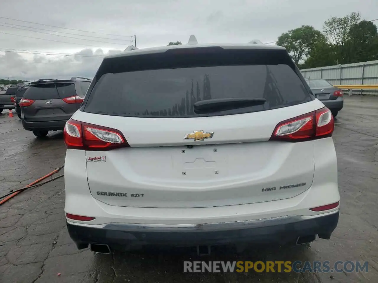 6 Photograph of a damaged car 3GNAXYEX0LS564384 CHEVROLET EQUINOX 2020