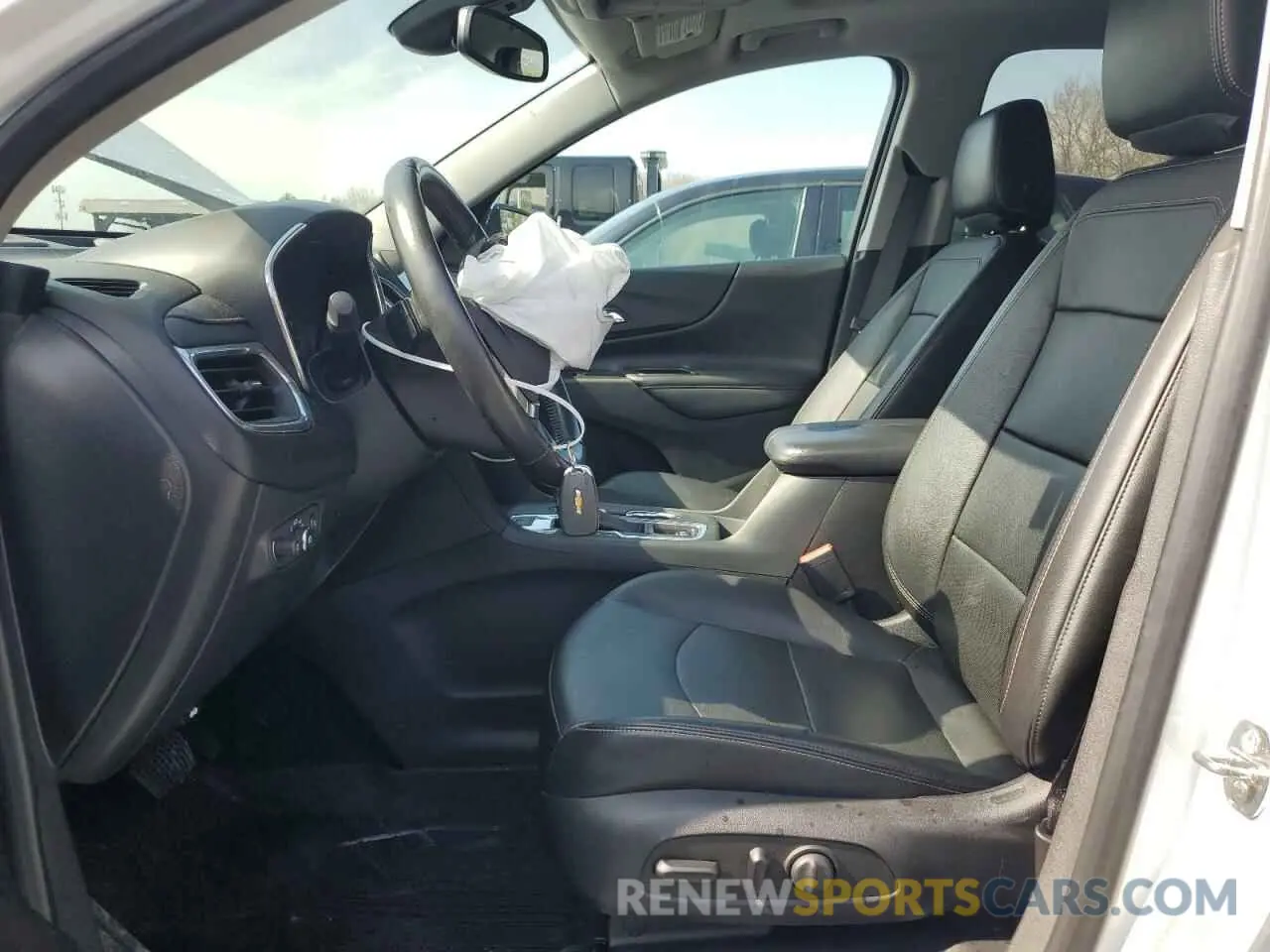 7 Фотография поврежденного автомобиля 3GNAXYEX6LS542504 CHEVROLET EQUINOX 2020