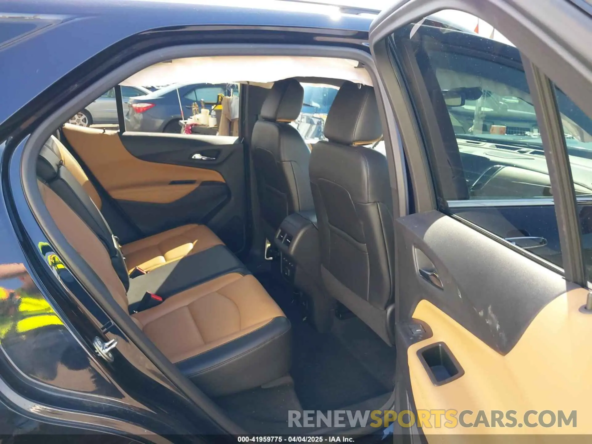 8 Фотография поврежденного автомобиля 3GNAXYEXXLS590703 CHEVROLET EQUINOX 2020