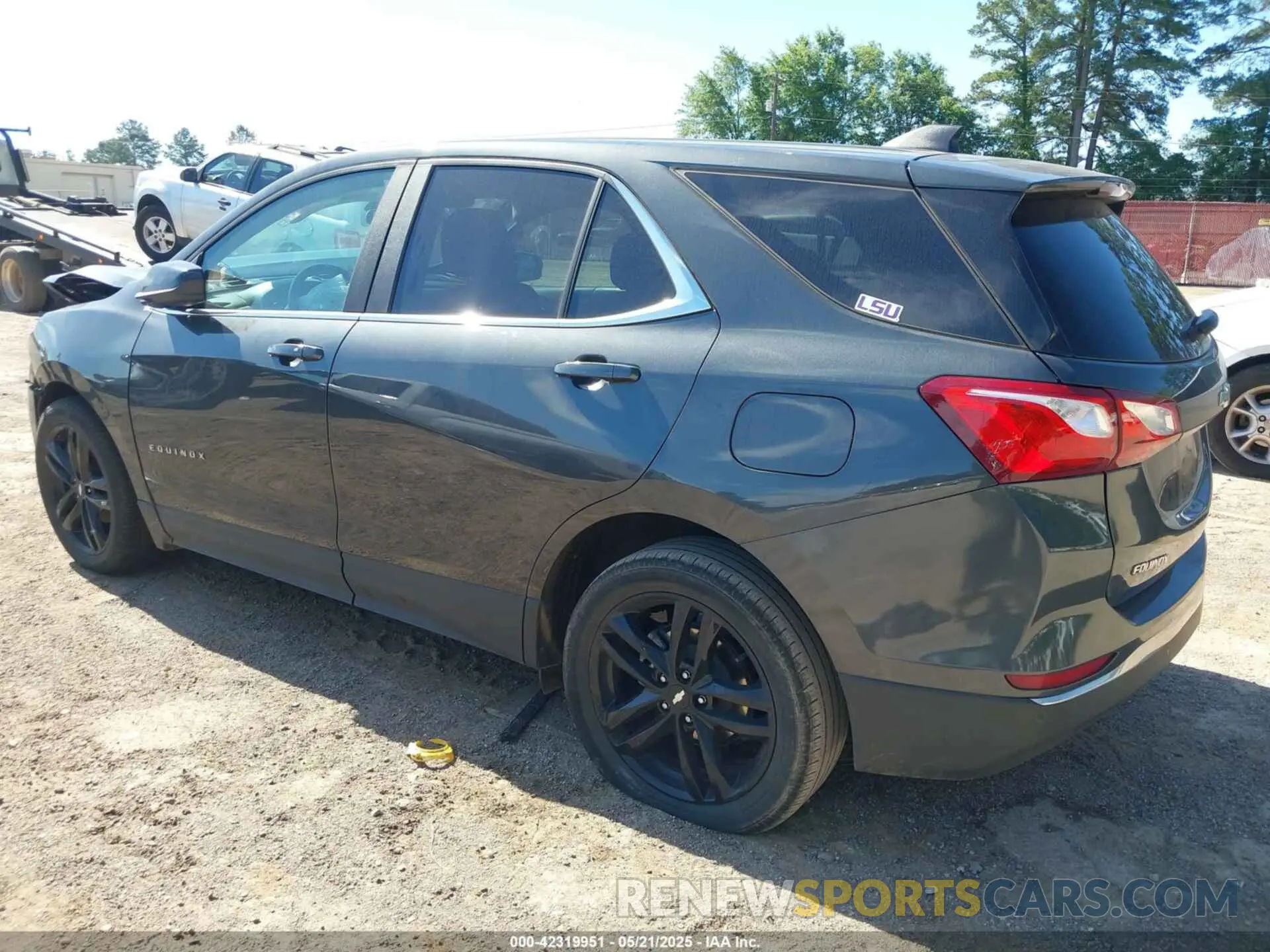 3 Фотография поврежденного автомобиля 02GNAXKEV3M612957 CHEVROLET EQUINOX 2021