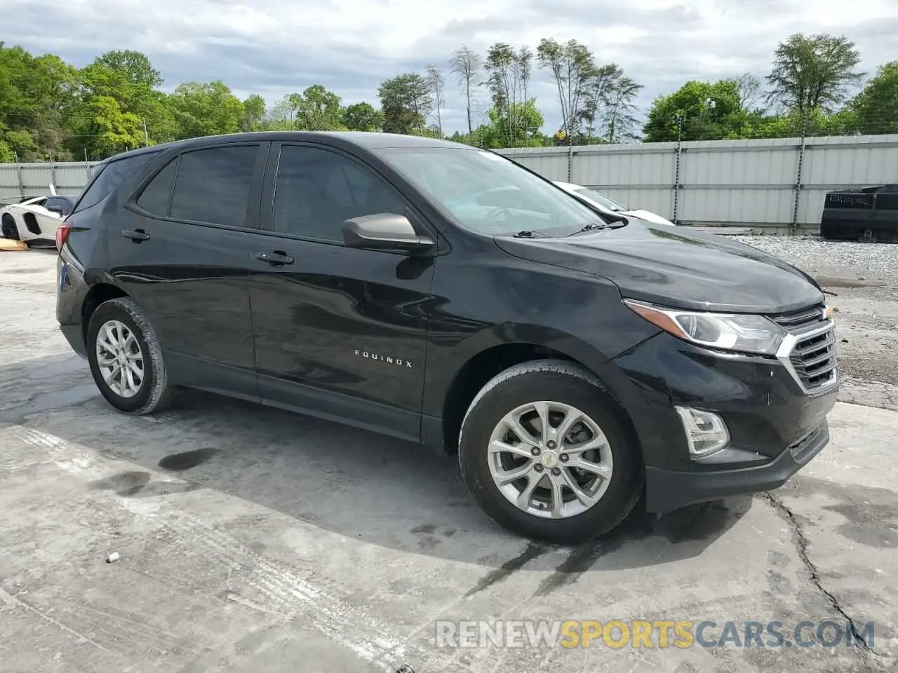 4 Photograph of a damaged car 2GNAX5EV8M6120649 CHEVROLET EQUINOX 2021