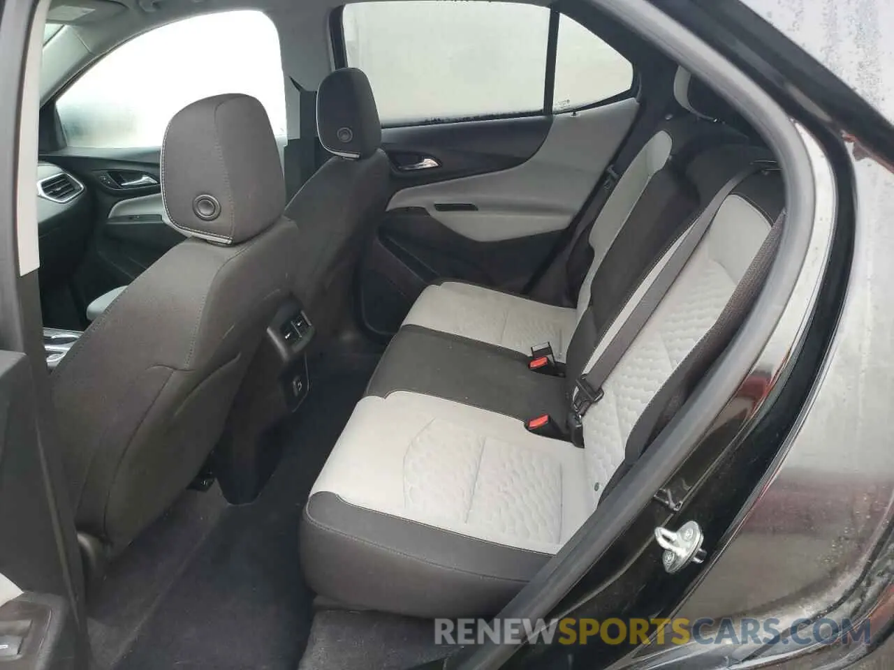 11 Фотография поврежденного автомобиля 2GNAXHEV1M6133728 CHEVROLET EQUINOX 2021