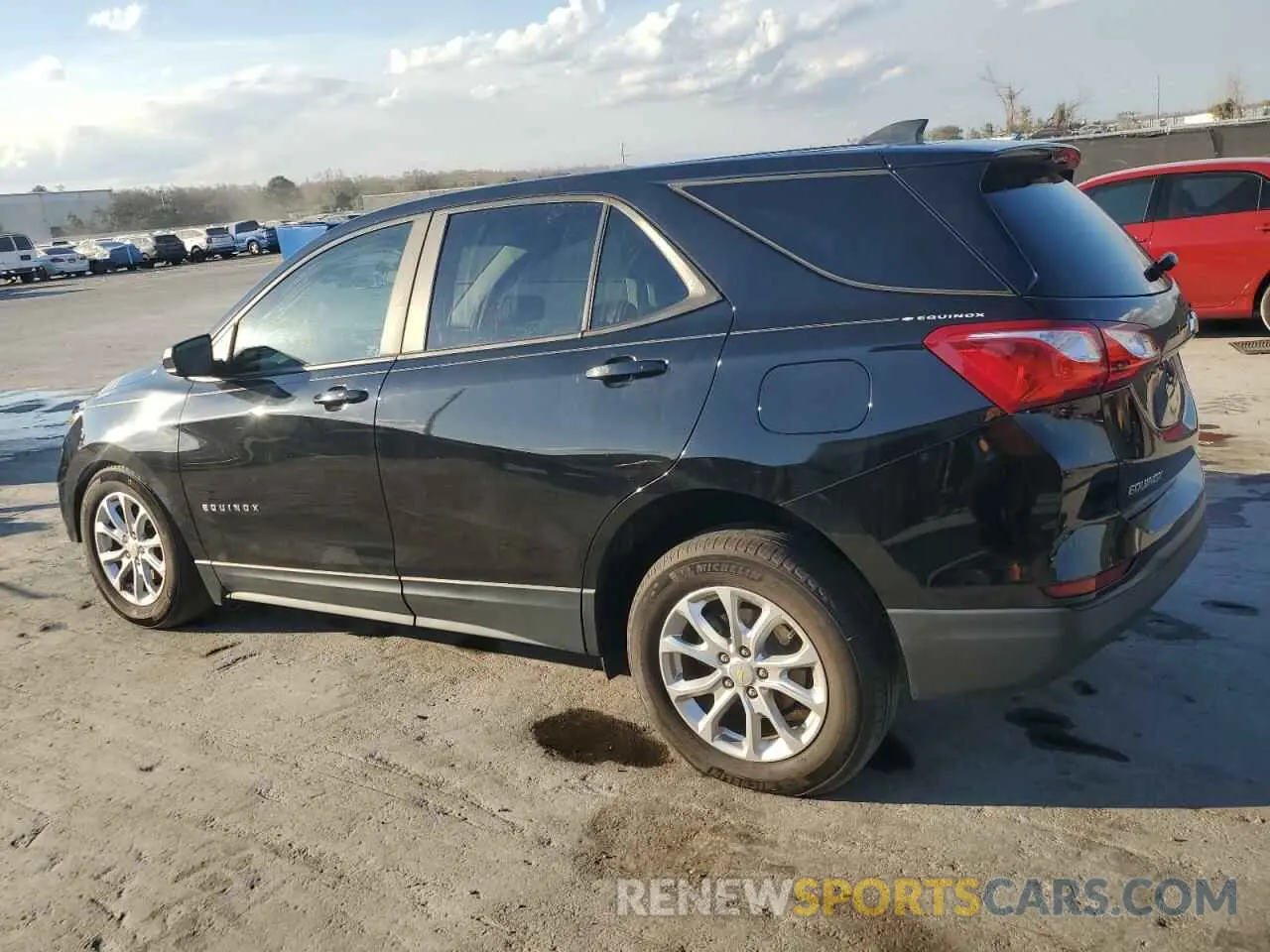 2 Photograph of a damaged car 2GNAXHEV7M6113614 CHEVROLET EQUINOX 2021