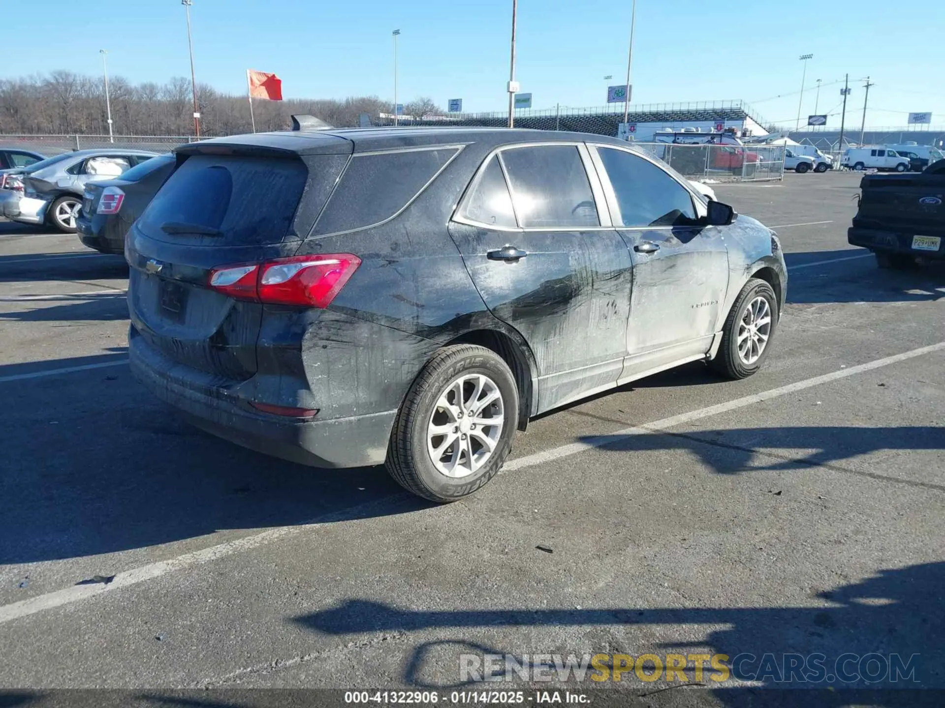 4 Фотография поврежденного автомобиля 2GNAXHEV8M6119387 CHEVROLET EQUINOX 2021