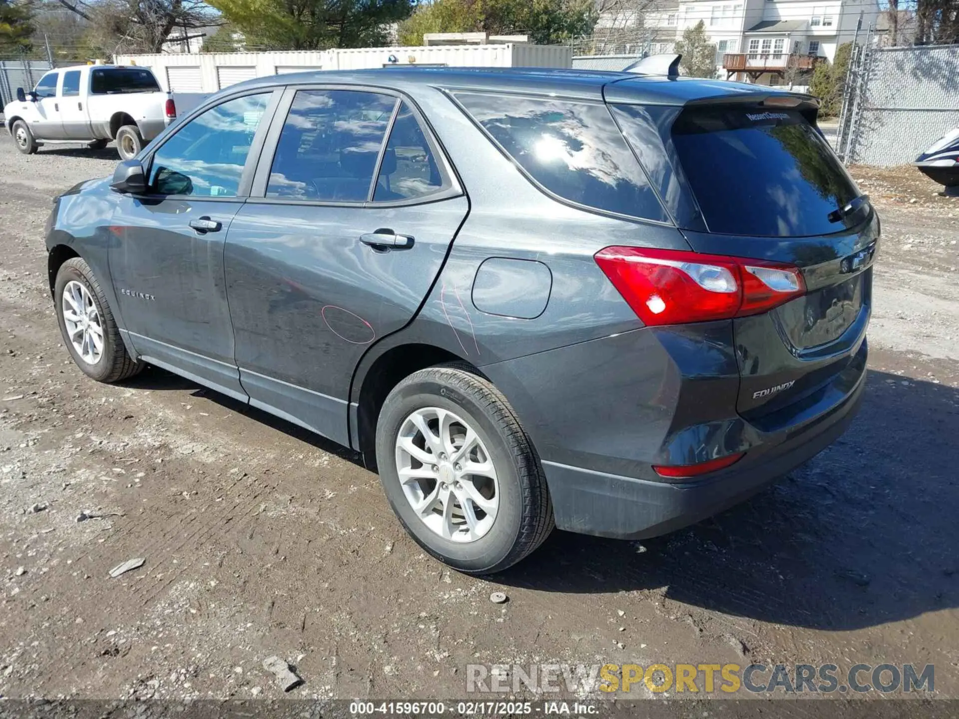 3 Photograph of a damaged car 2GNAXHEVXM6114465 CHEVROLET EQUINOX 2021