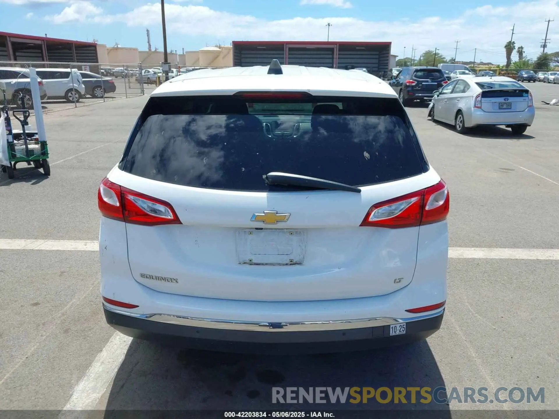 16 Photograph of a damaged car 2GNAXJEV2M6103385 CHEVROLET EQUINOX 2021