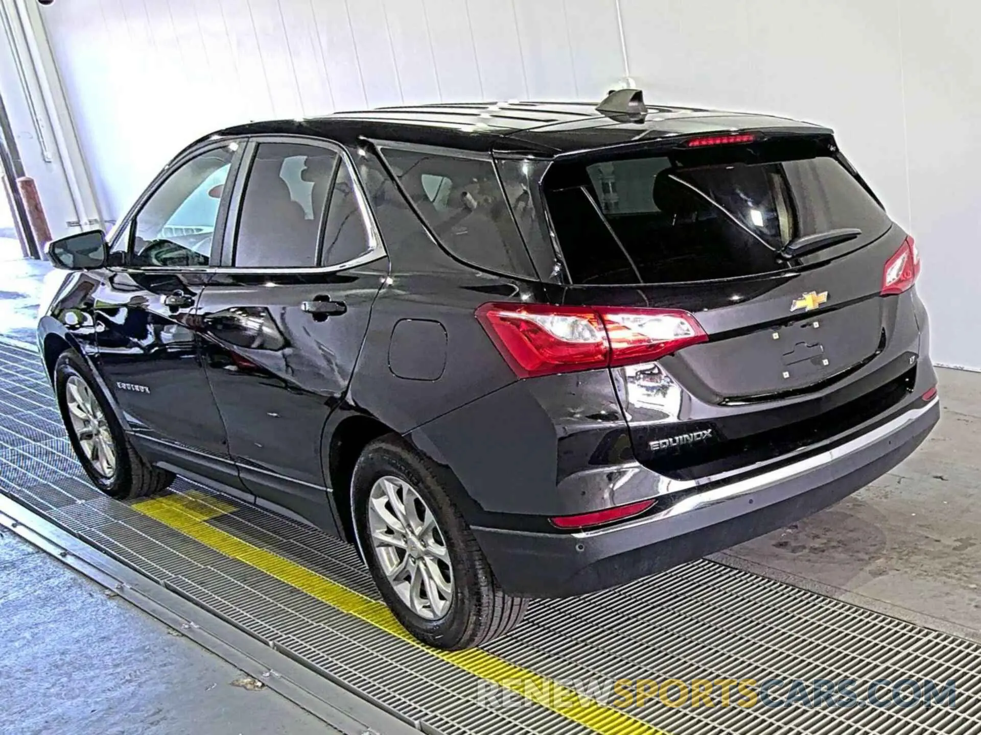 8 Фотография поврежденного автомобиля 2GNAXJEV2M6103399 CHEVROLET EQUINOX 2021