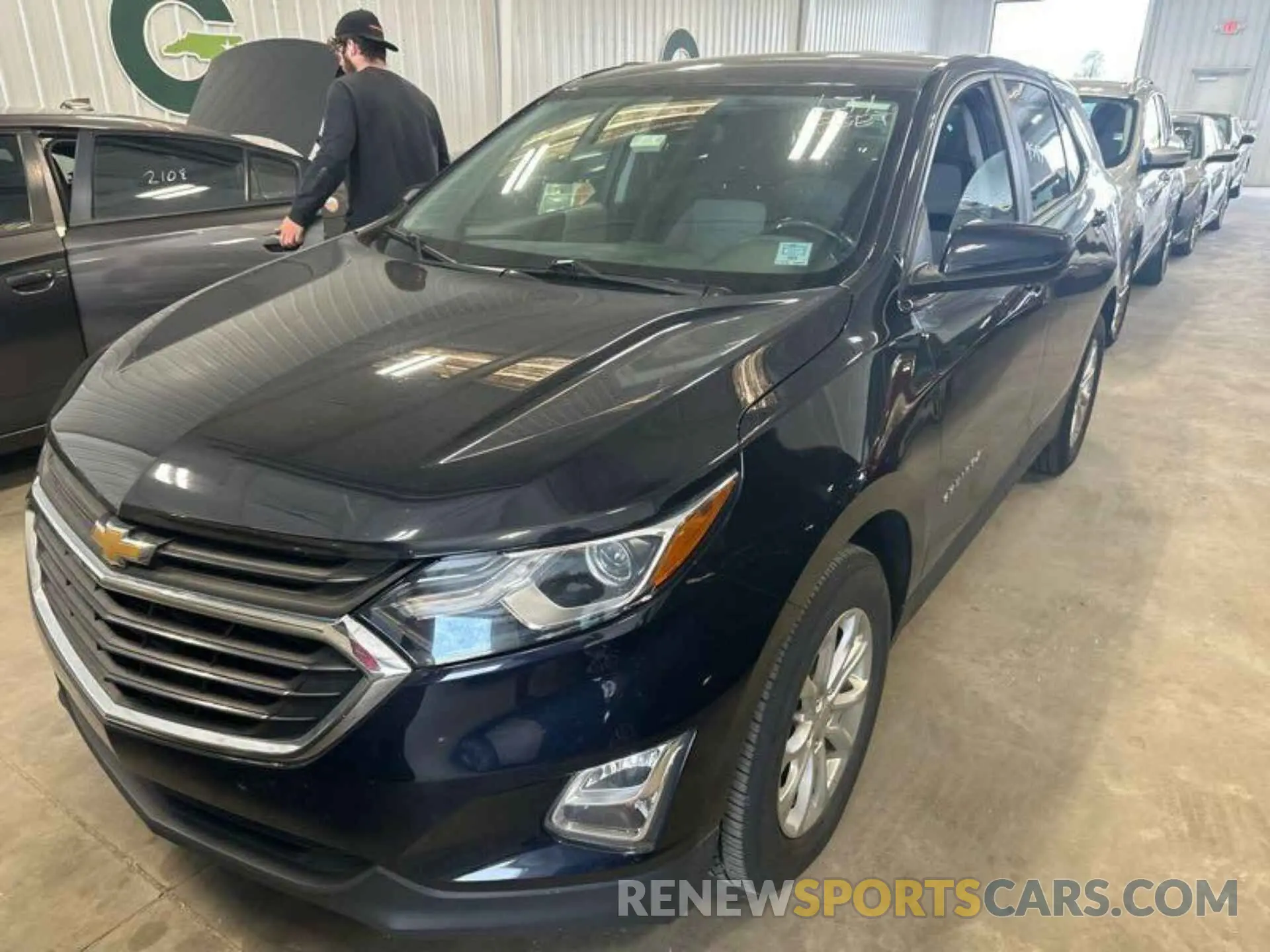 8 Фотография поврежденного автомобиля 2GNAXJEV2M6159892 CHEVROLET EQUINOX 2021