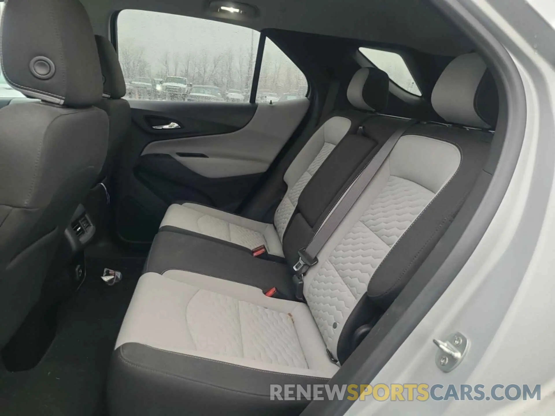 20 Фотография поврежденного автомобиля 2GNAXJEV2M6162128 CHEVROLET EQUINOX 2021