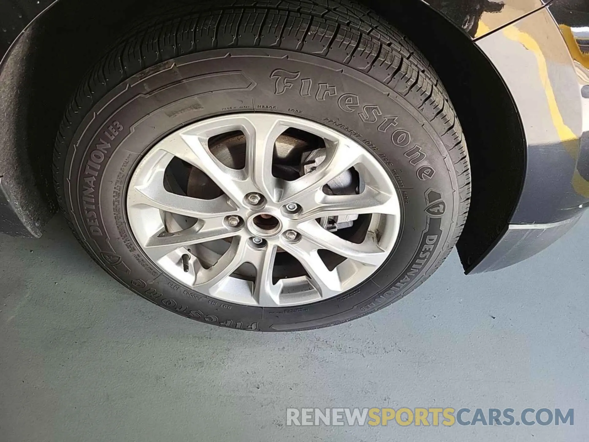 38 Photograph of a damaged car 2GNAXJEV3M6160498 CHEVROLET EQUINOX 2021