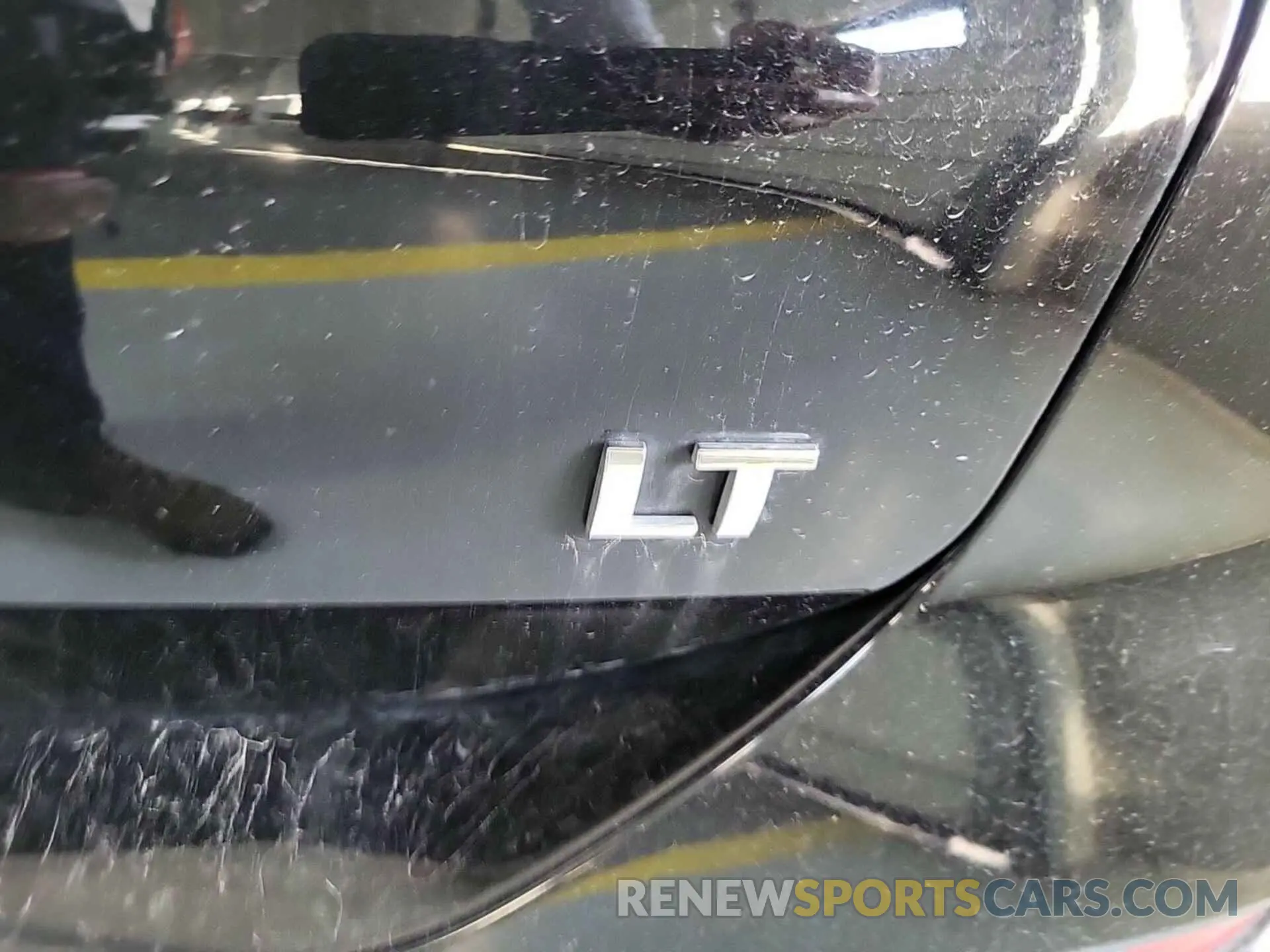 8 Photograph of a damaged car 2GNAXJEV3M6160498 CHEVROLET EQUINOX 2021