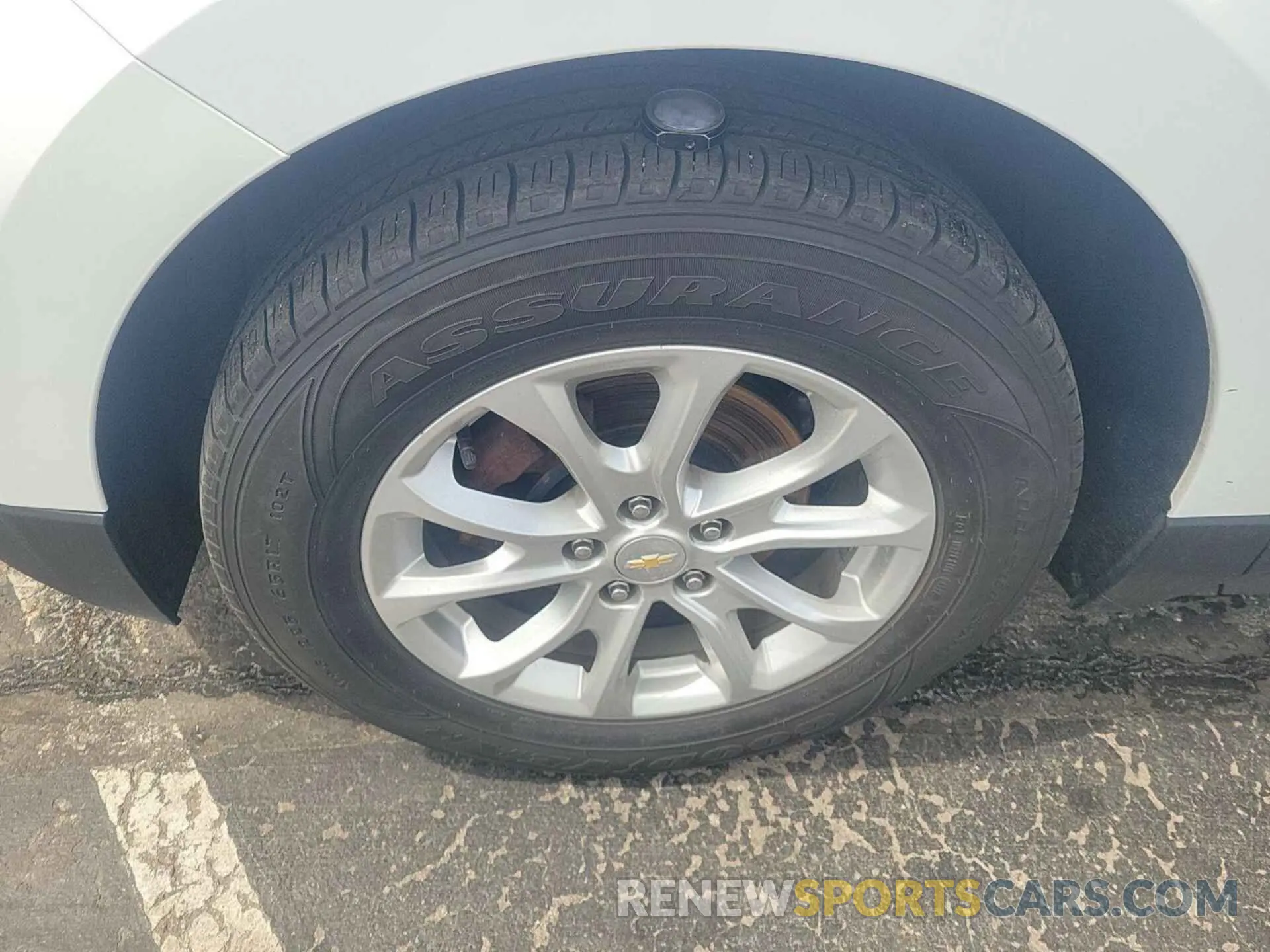13 Photograph of a damaged car 2GNAXJEV5M6159059 CHEVROLET EQUINOX 2021