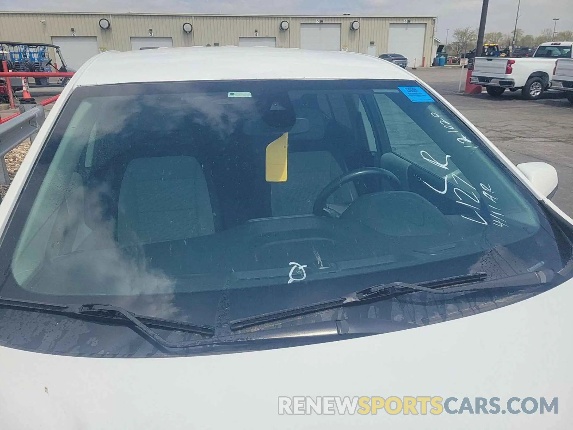 5 Photograph of a damaged car 2GNAXJEV5M6159059 CHEVROLET EQUINOX 2021
