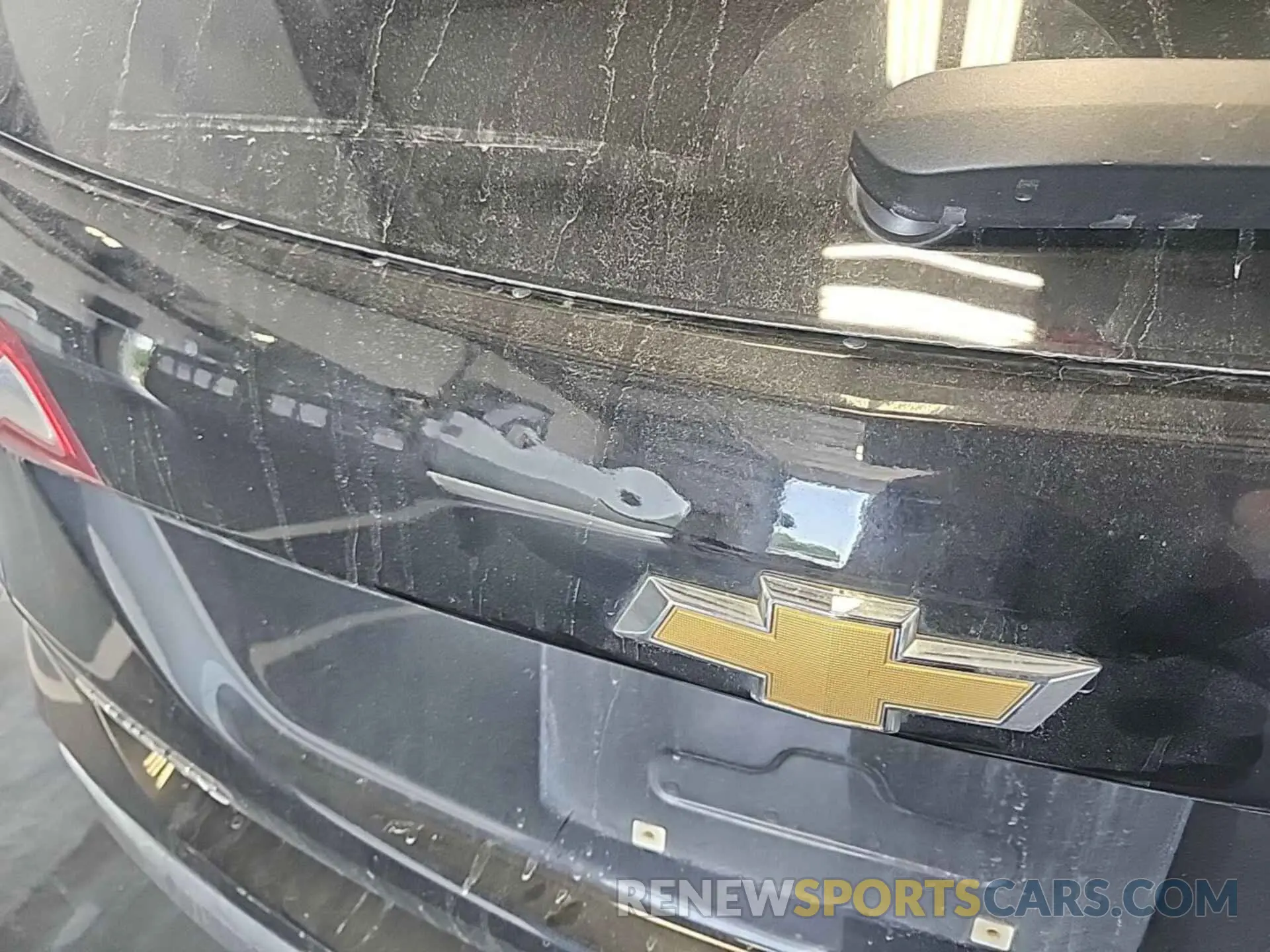 25 Photograph of a damaged car 2GNAXJEV5M6160860 CHEVROLET EQUINOX 2021