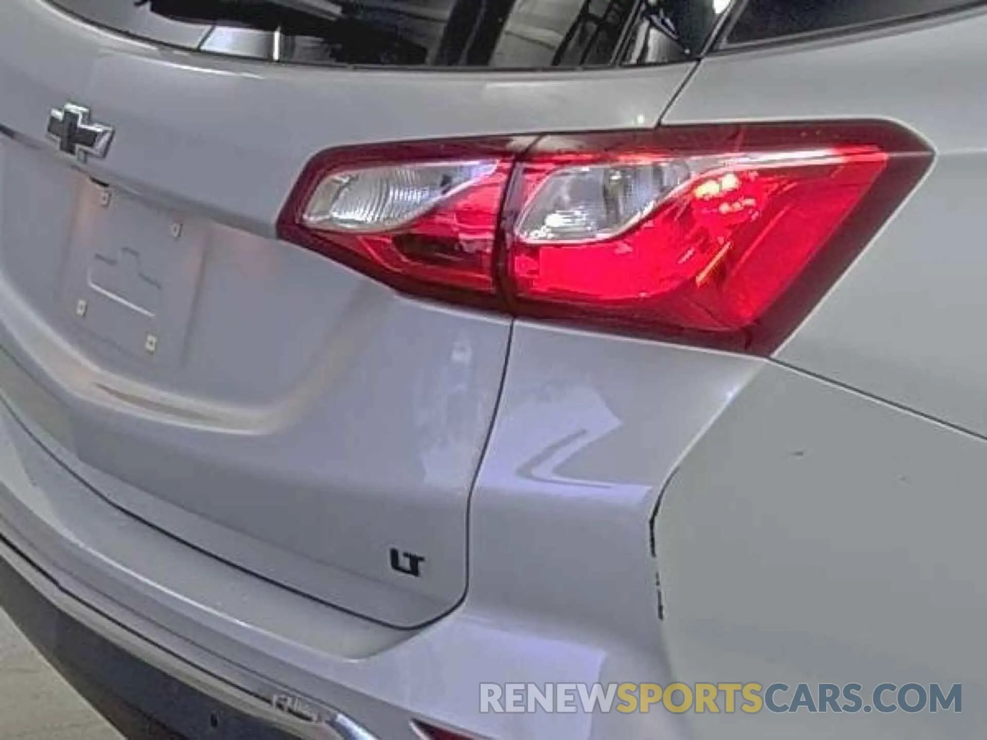 8 Фотография поврежденного автомобиля 2GNAXJEV6M6103809 CHEVROLET EQUINOX 2021