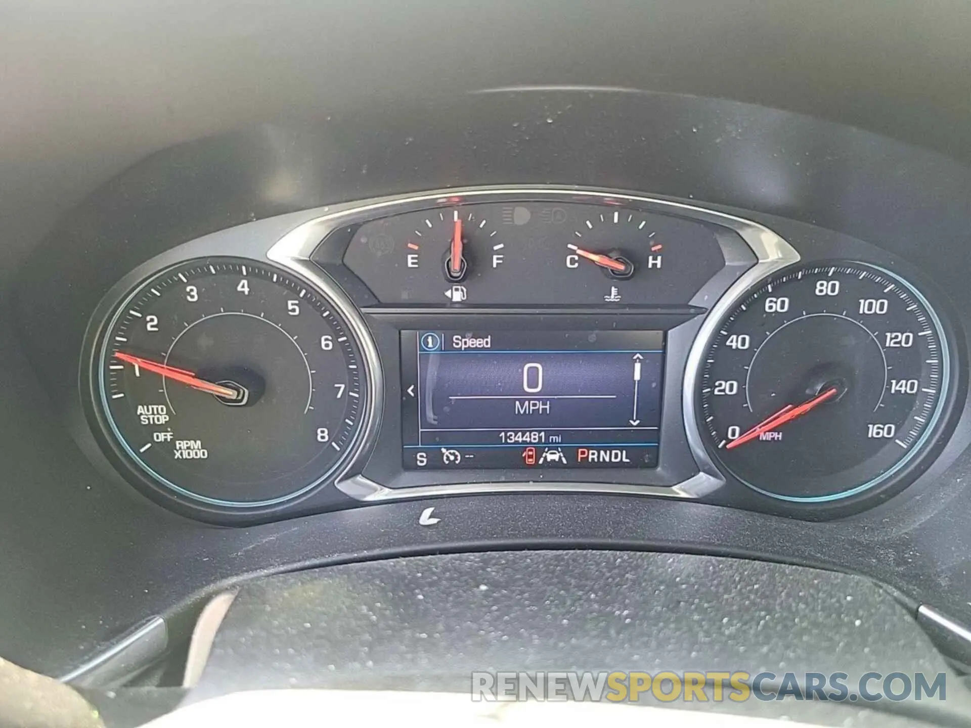 26 Photograph of a damaged car 2GNAXJEV6M6103969 CHEVROLET EQUINOX 2021