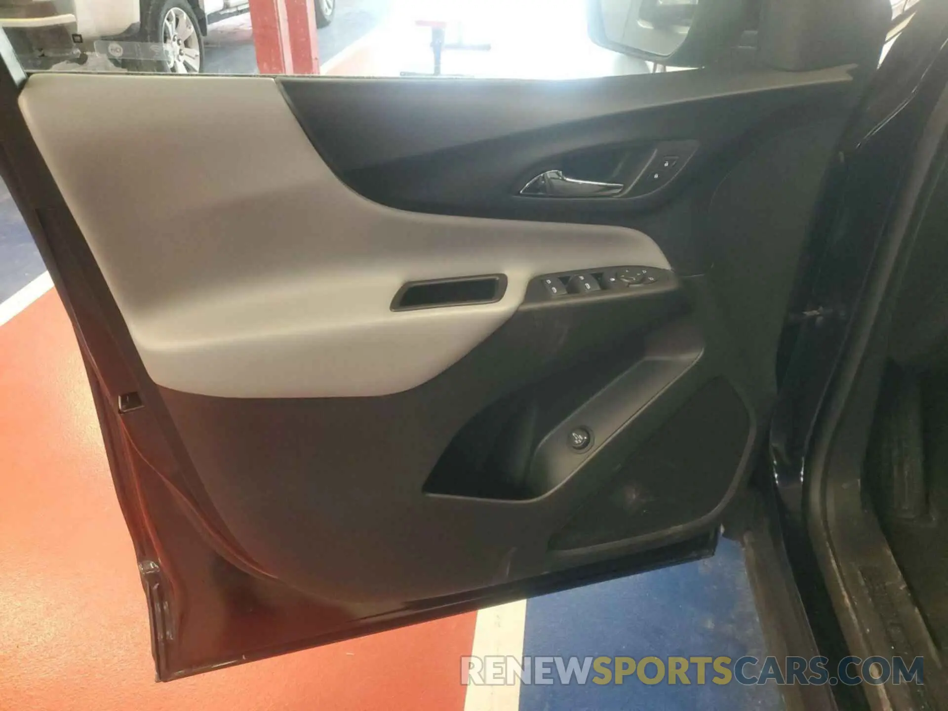 1 Photograph of a damaged car 2GNAXJEV7M6104113 CHEVROLET EQUINOX 2021