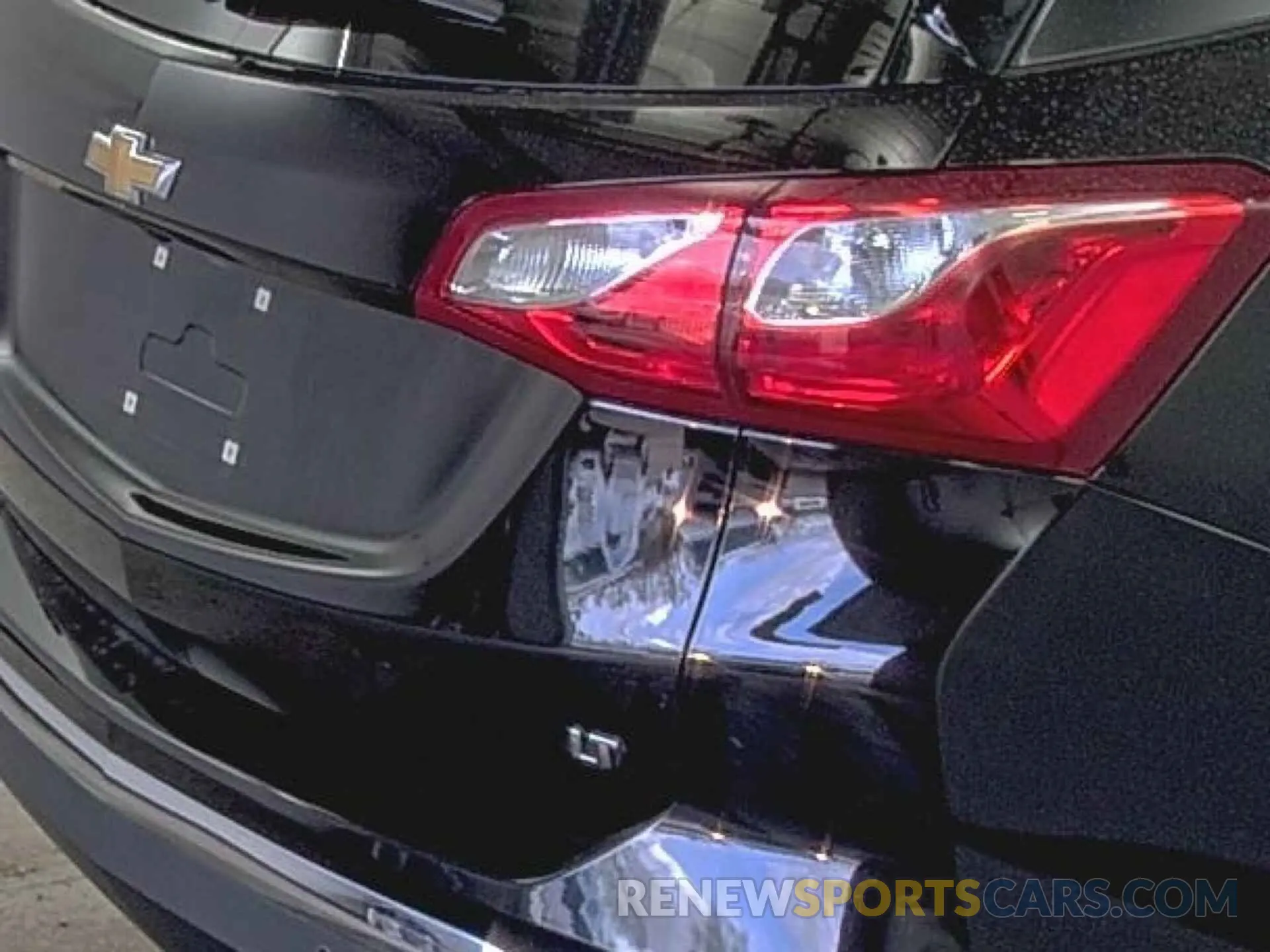 20 Photograph of a damaged car 2GNAXJEV8M6104931 CHEVROLET EQUINOX 2021