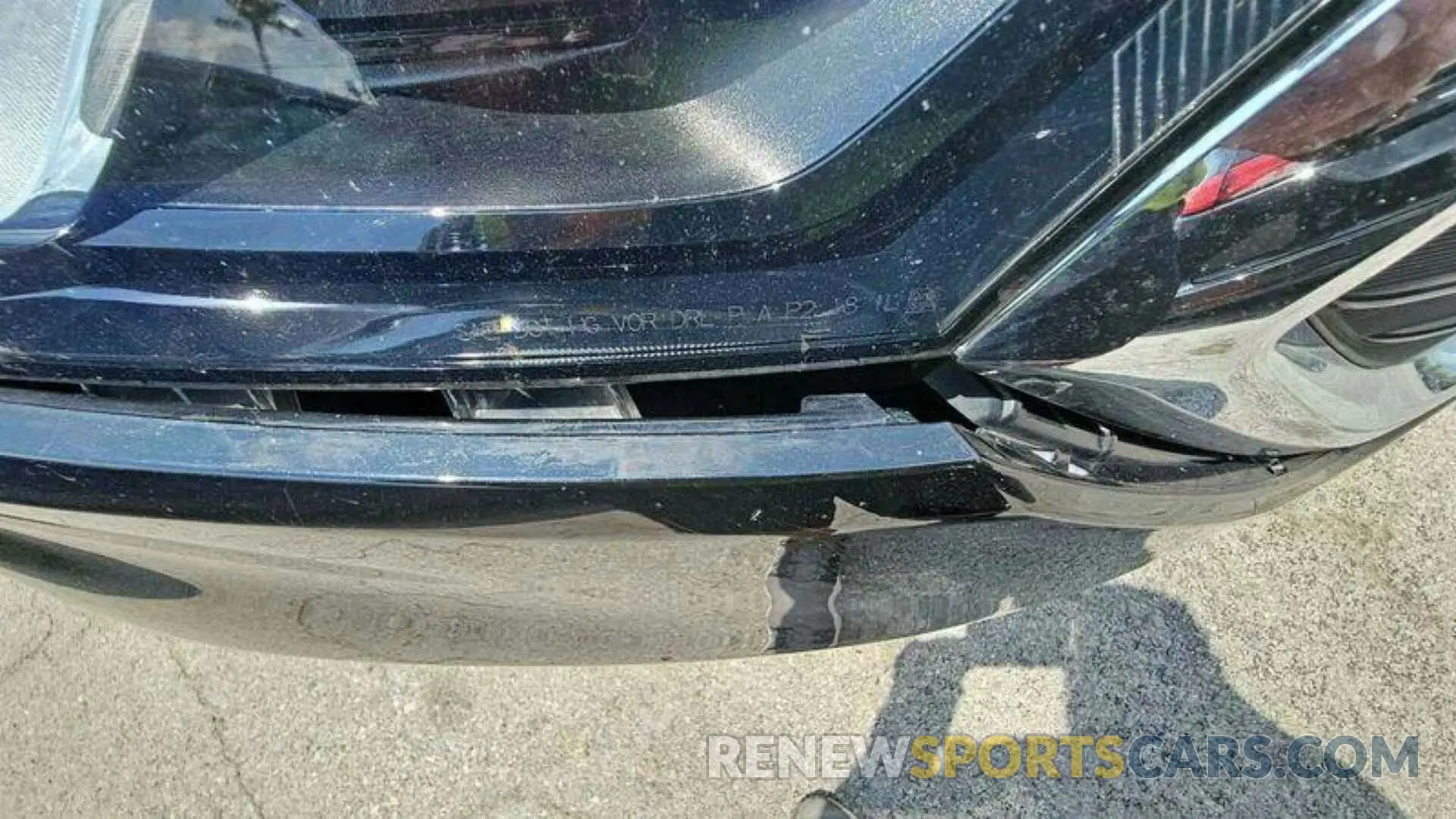18 Photograph of a damaged car 2GNAXJEV9M6106008 CHEVROLET EQUINOX 2021