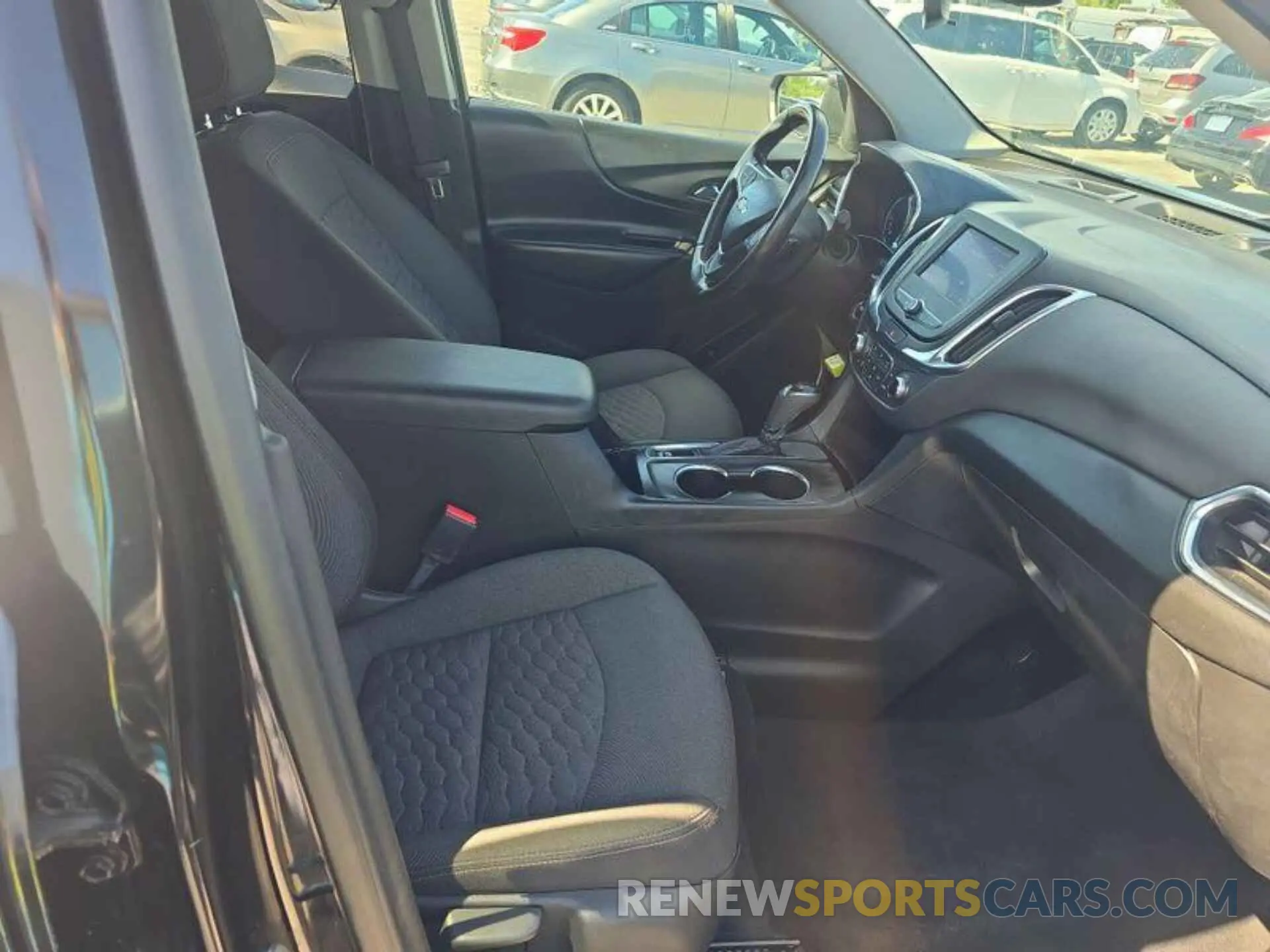 2 Photograph of a damaged car 2GNAXJEV9M6106008 CHEVROLET EQUINOX 2021
