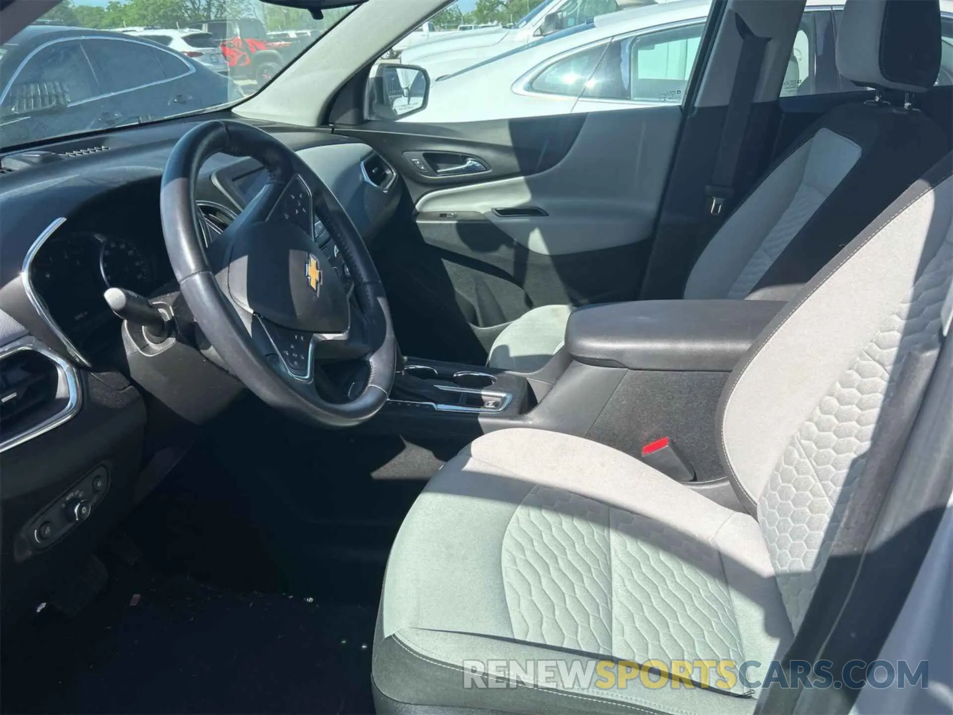 14 Фотография поврежденного автомобиля 2GNAXJEV9M6106137 CHEVROLET EQUINOX 2021