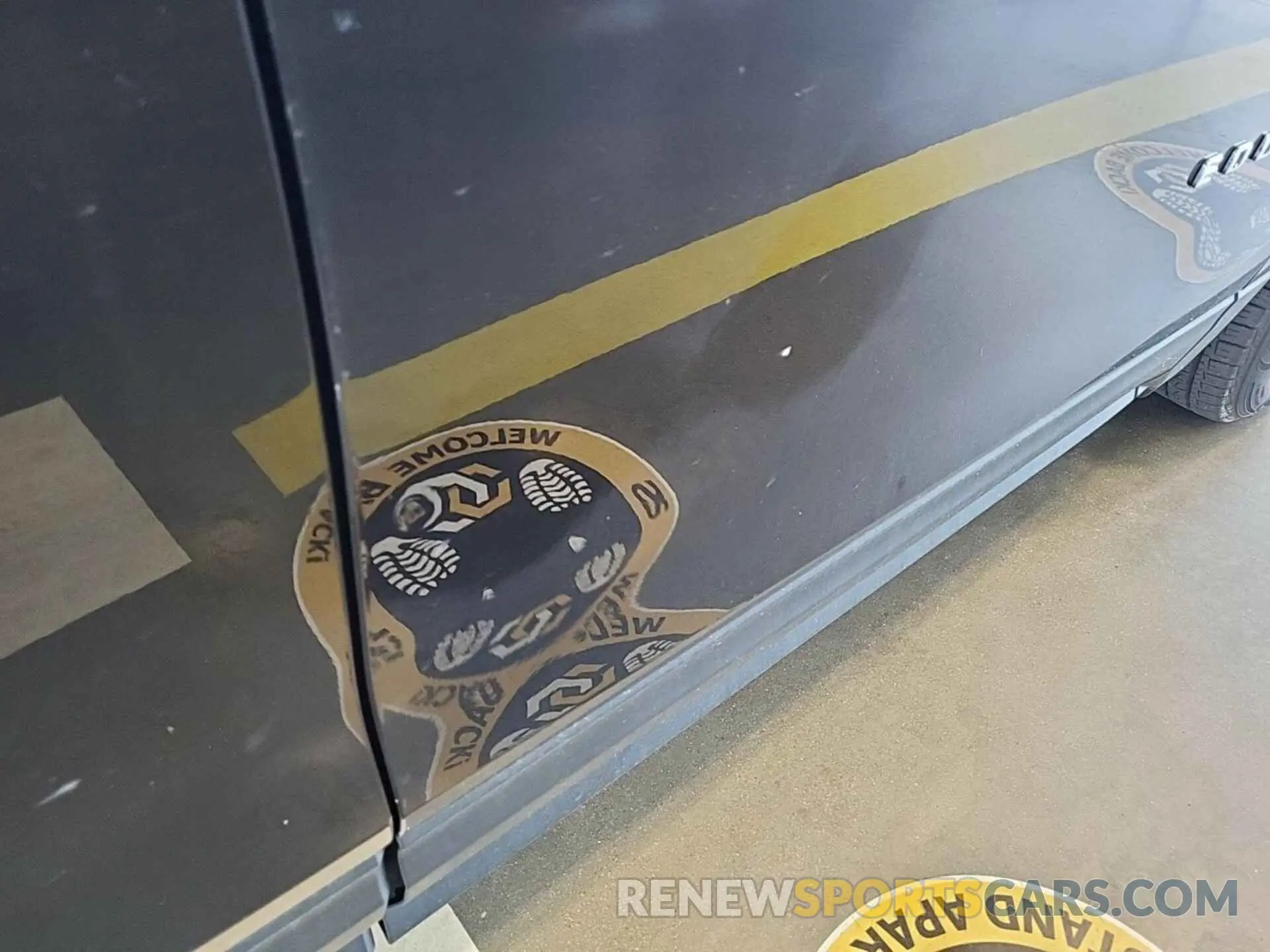 10 Photograph of a damaged car 2GNAXJEVXM6156951 CHEVROLET EQUINOX 2021