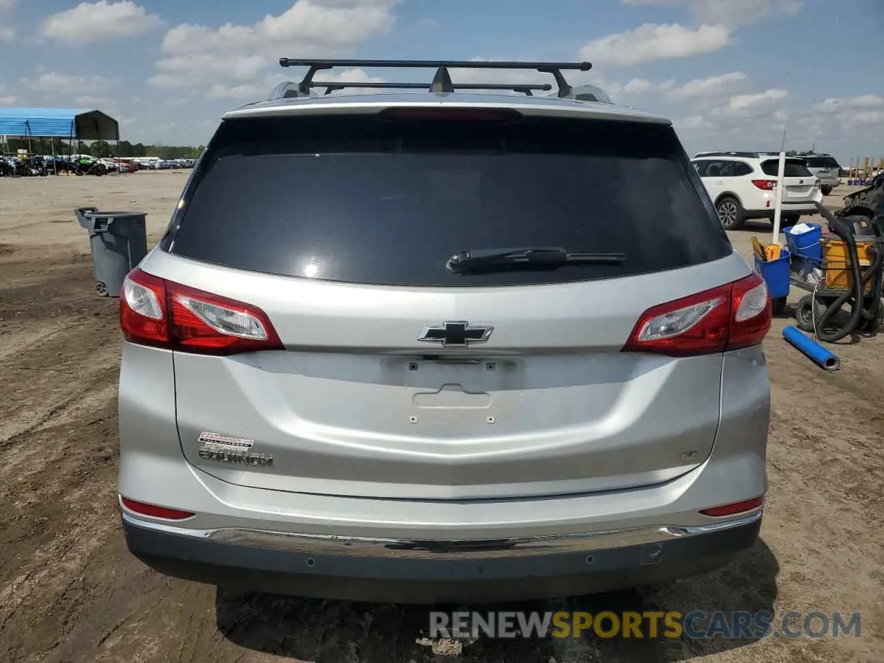 6 Фотография поврежденного автомобиля 2GNAXKEV0M6128405 CHEVROLET EQUINOX 2021