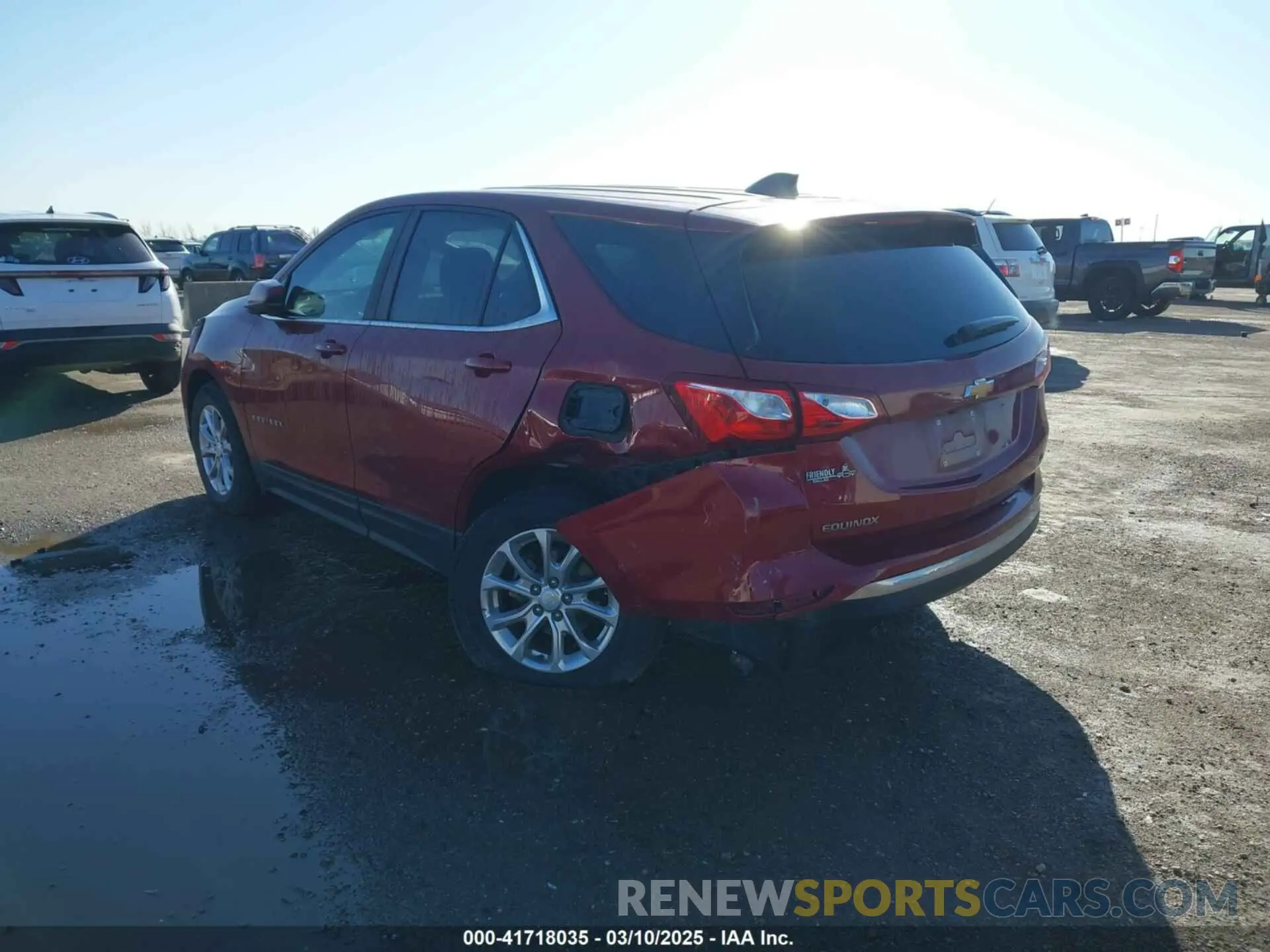 3 Photograph of a damaged car 2GNAXKEV0M6135676 CHEVROLET EQUINOX 2021