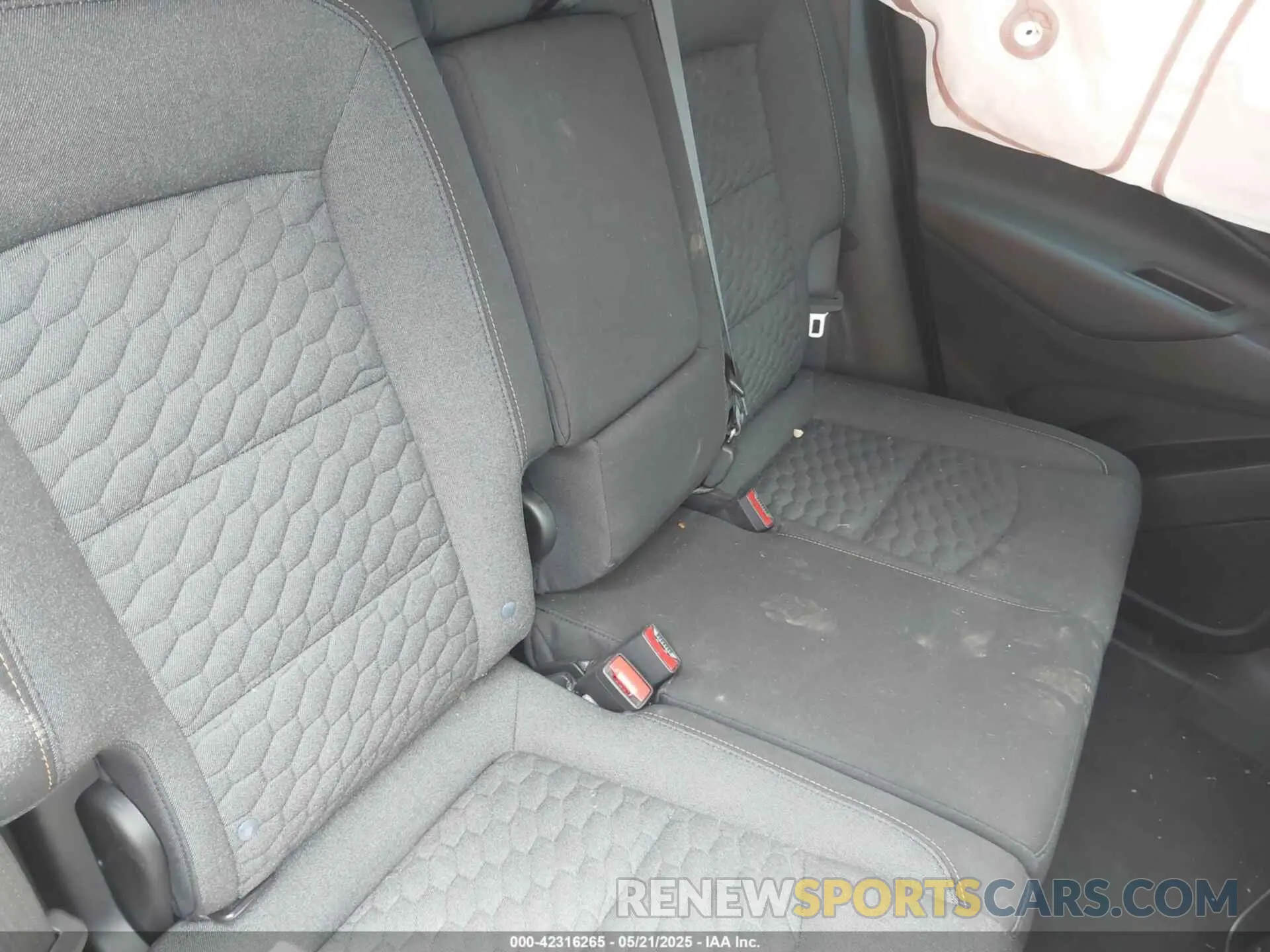 8 Фотография поврежденного автомобиля 2GNAXKEV0M6162828 CHEVROLET EQUINOX 2021