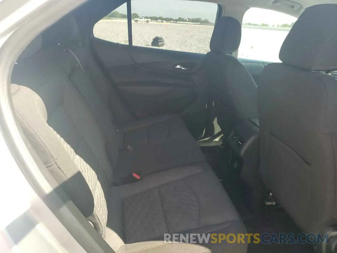 10 Фотография поврежденного автомобиля 2GNAXKEV1M6101312 CHEVROLET EQUINOX 2021