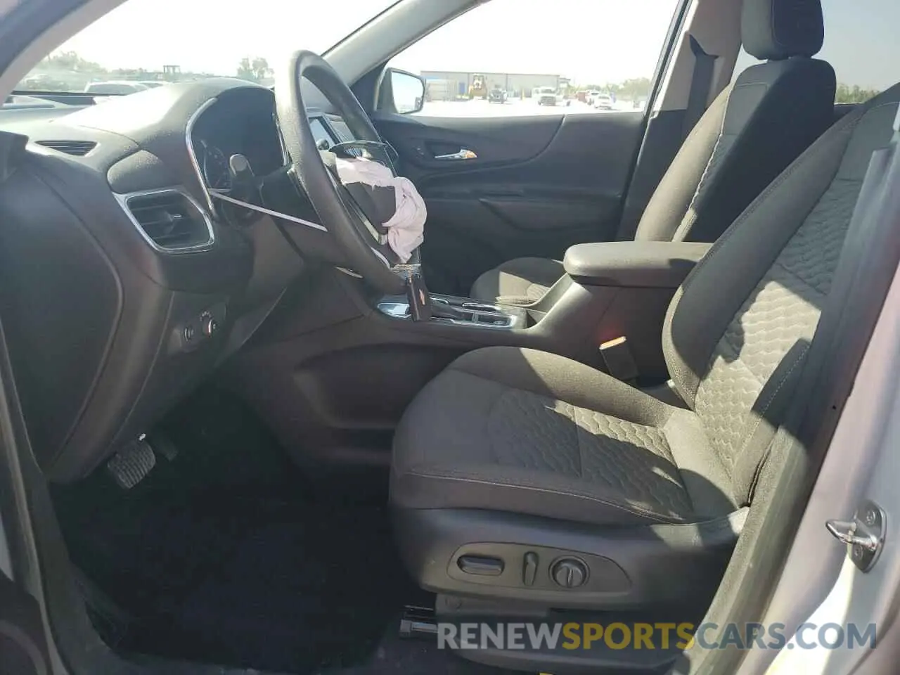 7 Фотография поврежденного автомобиля 2GNAXKEV1M6101312 CHEVROLET EQUINOX 2021