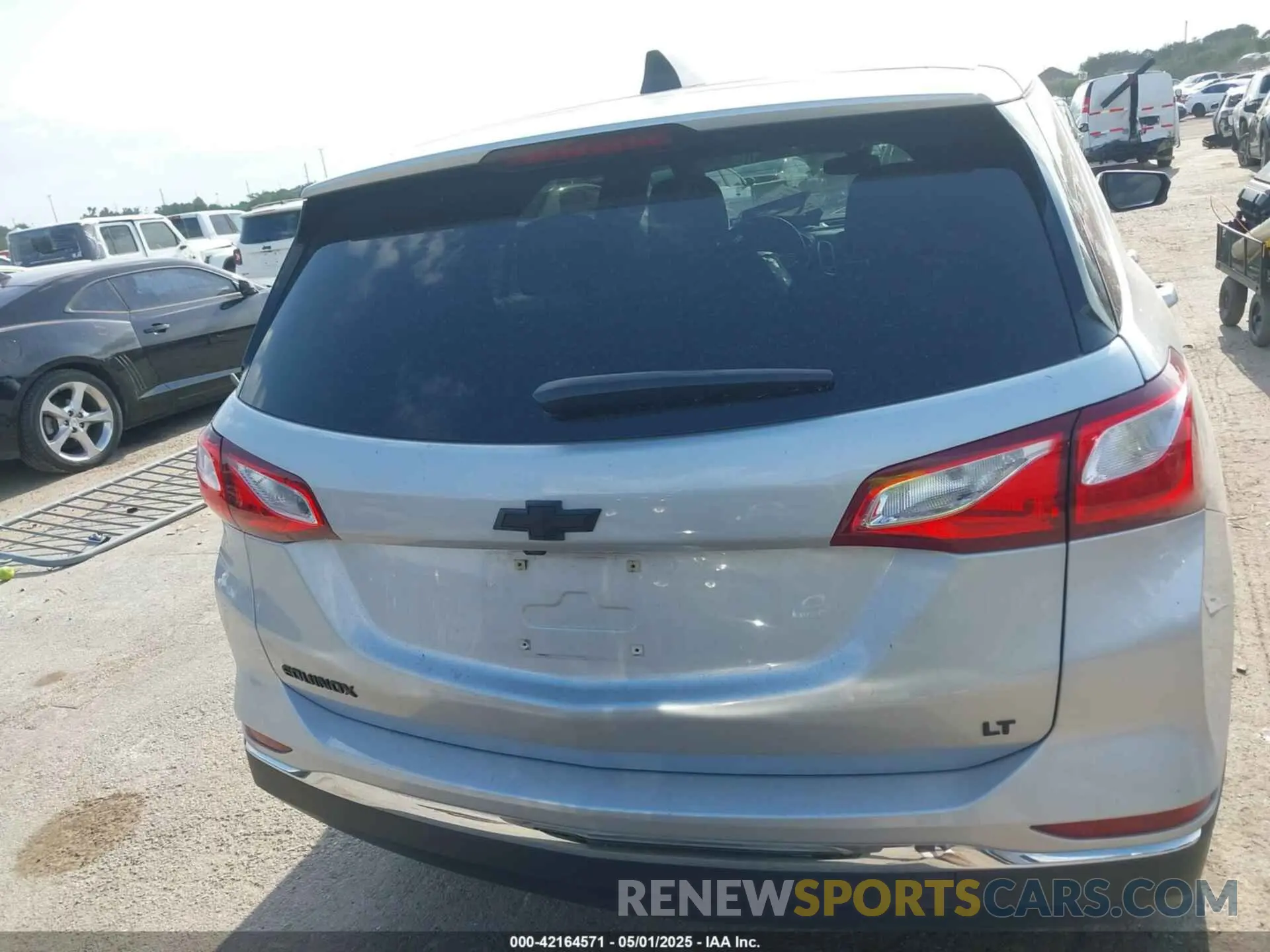 16 Фотография поврежденного автомобиля 2GNAXKEV1M6105926 CHEVROLET EQUINOX 2021