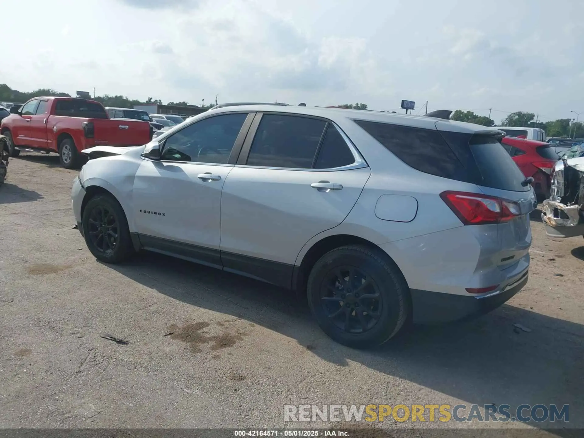 3 Фотография поврежденного автомобиля 2GNAXKEV1M6105926 CHEVROLET EQUINOX 2021