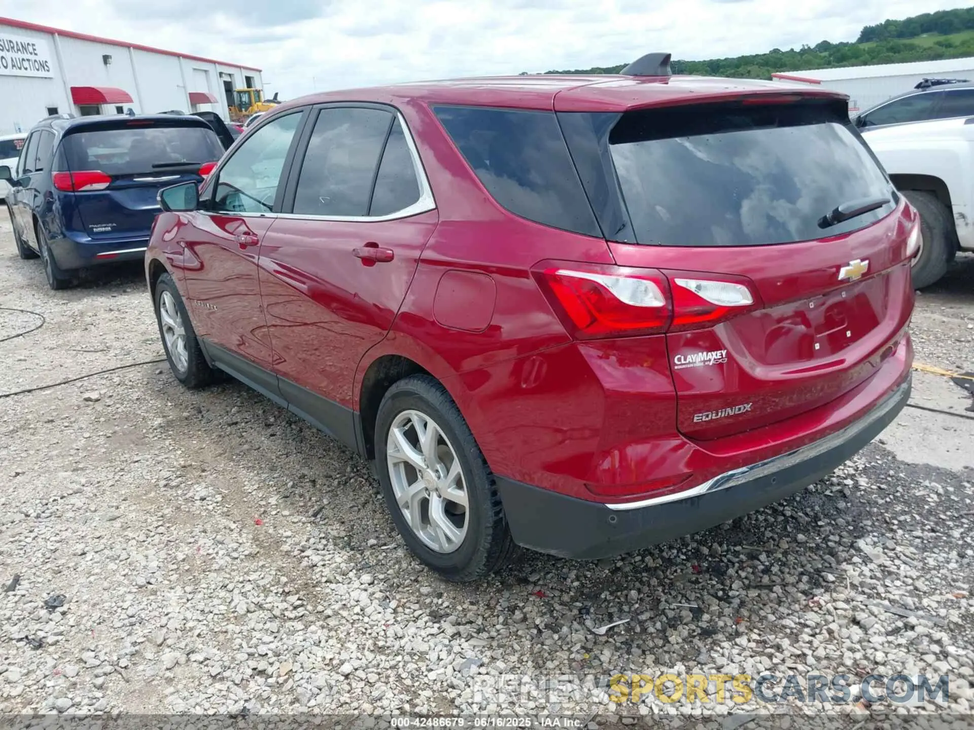3 Фотография поврежденного автомобиля 2GNAXKEV1M6140305 CHEVROLET EQUINOX 2021