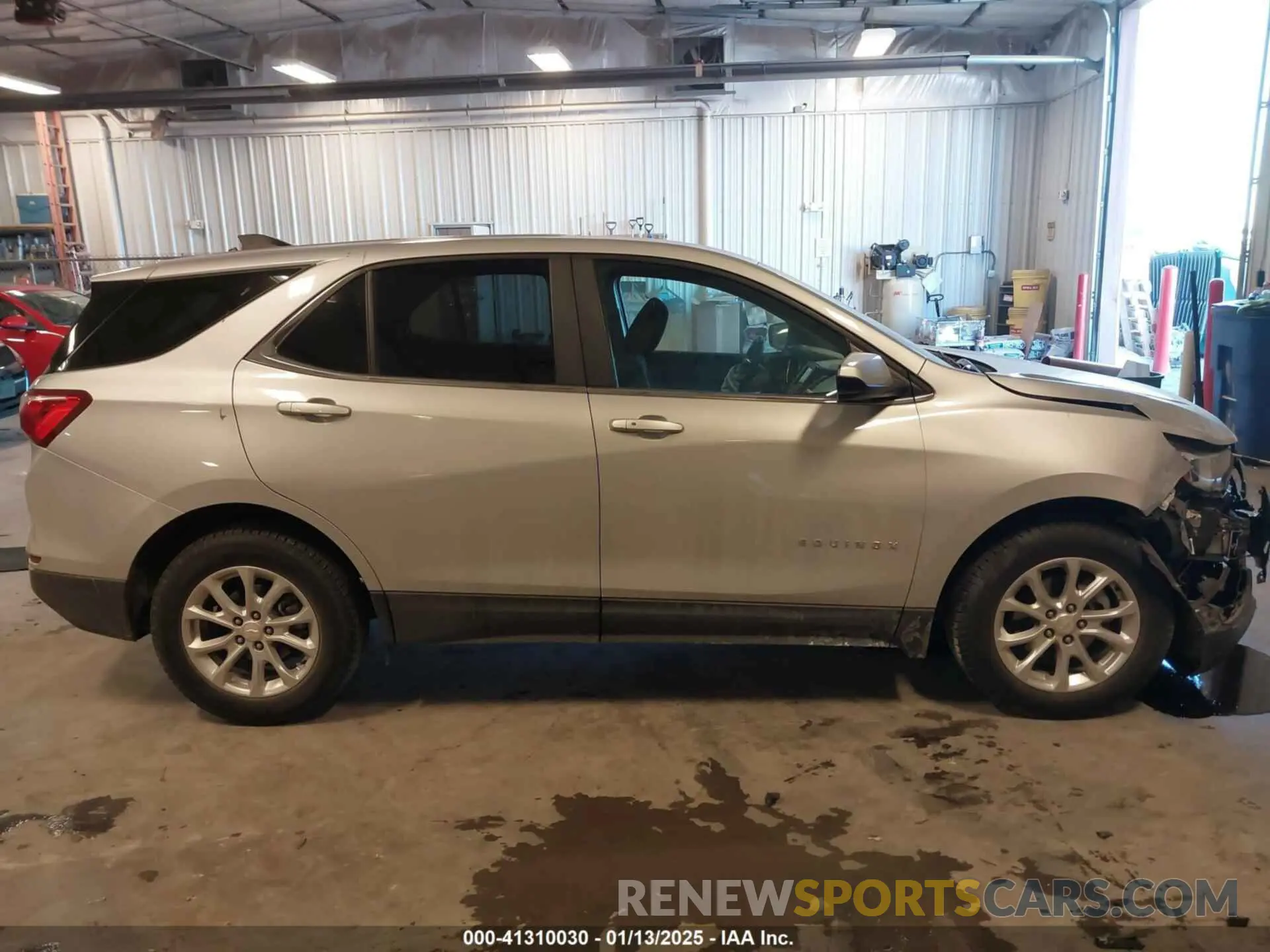 13 Photograph of a damaged car 2GNAXKEV2M6110942 CHEVROLET EQUINOX 2021