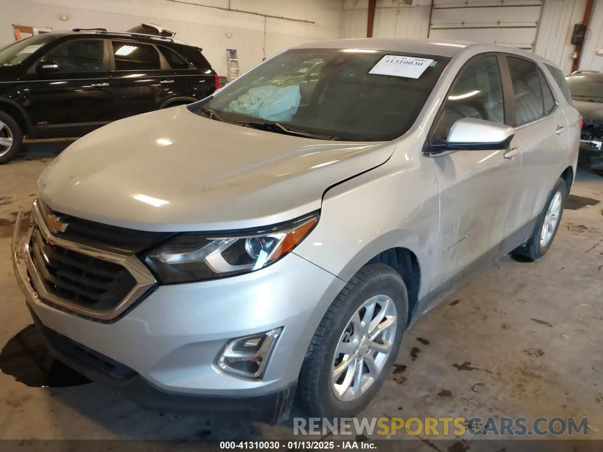 2 Photograph of a damaged car 2GNAXKEV2M6110942 CHEVROLET EQUINOX 2021