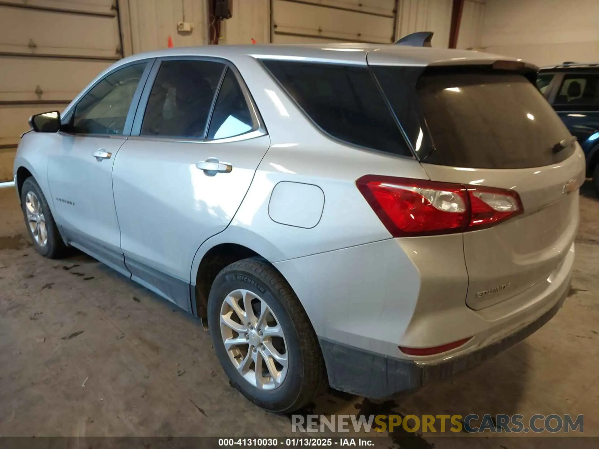 3 Photograph of a damaged car 2GNAXKEV2M6110942 CHEVROLET EQUINOX 2021