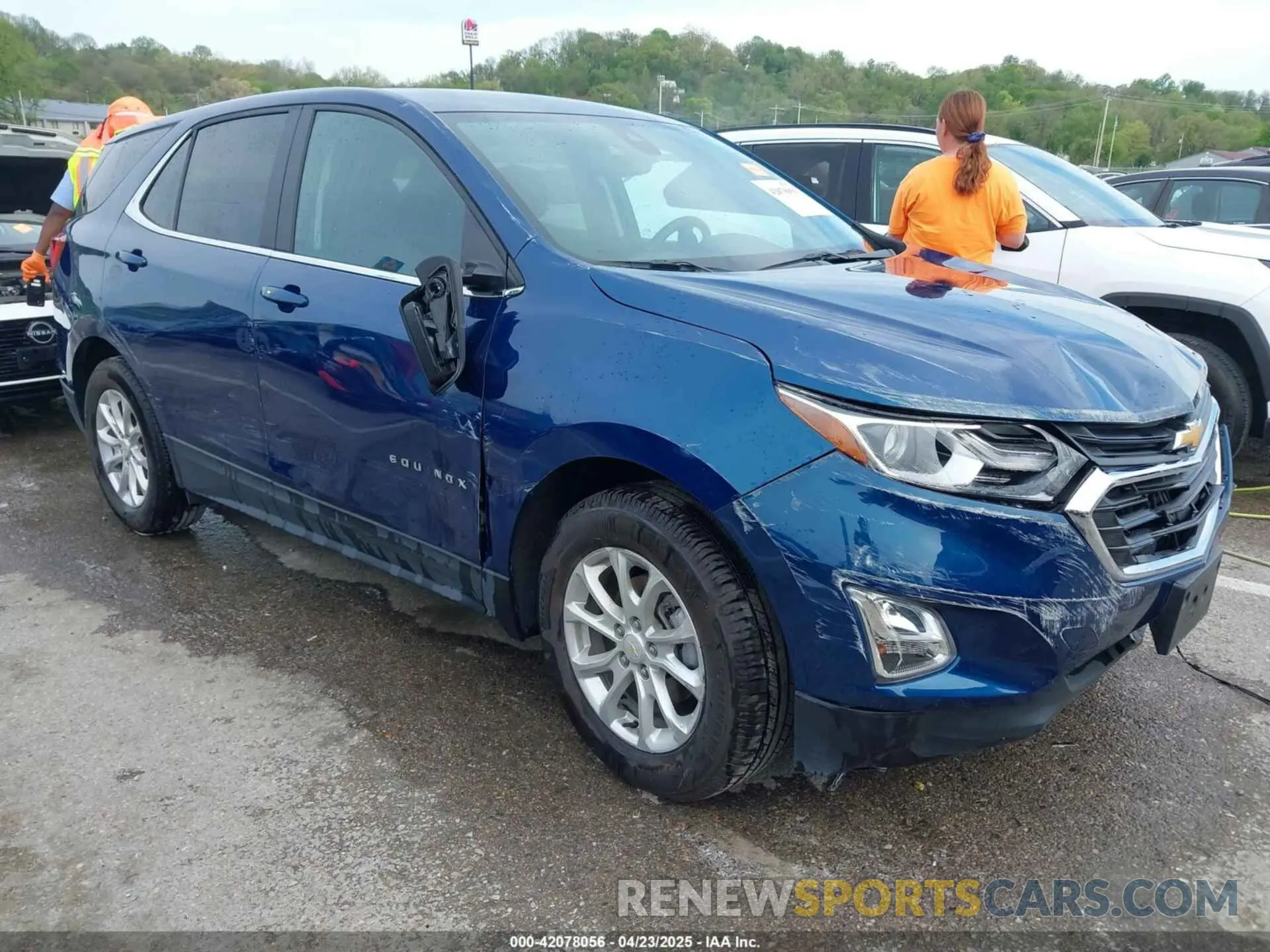 1 Photograph of a damaged car 2GNAXKEV2M6137106 CHEVROLET EQUINOX 2021