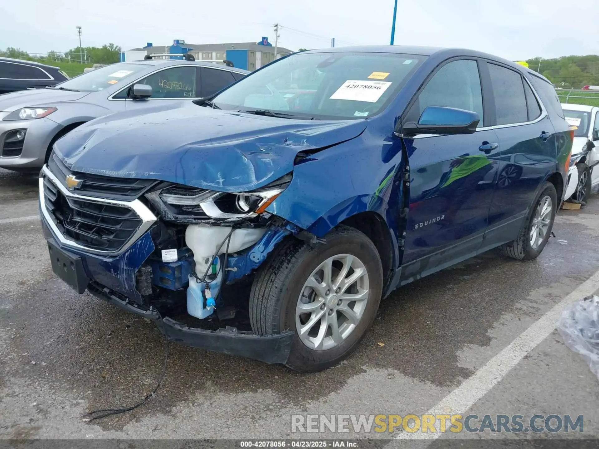 2 Photograph of a damaged car 2GNAXKEV2M6137106 CHEVROLET EQUINOX 2021