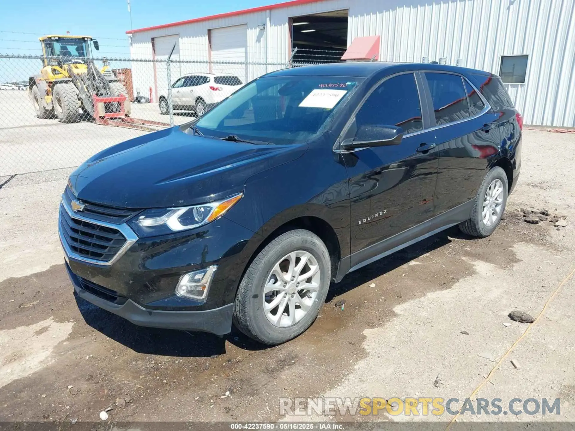2 Photograph of a damaged car 2GNAXKEV3M6139382 CHEVROLET EQUINOX 2021